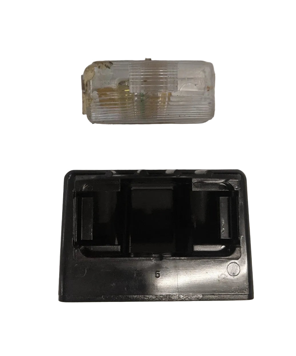 Truck-Lite Rear License Plate Light and Bracket - P/N: 15208, 5730