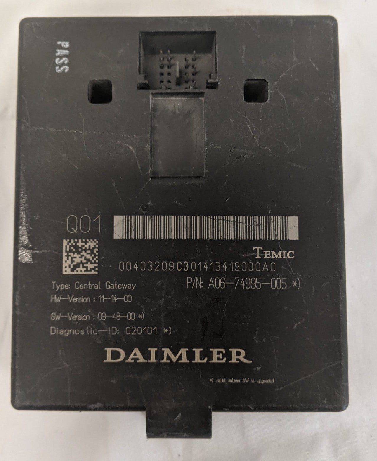 Damaged Freightliner Cascadia ECU Module - P/N A06-74995-005