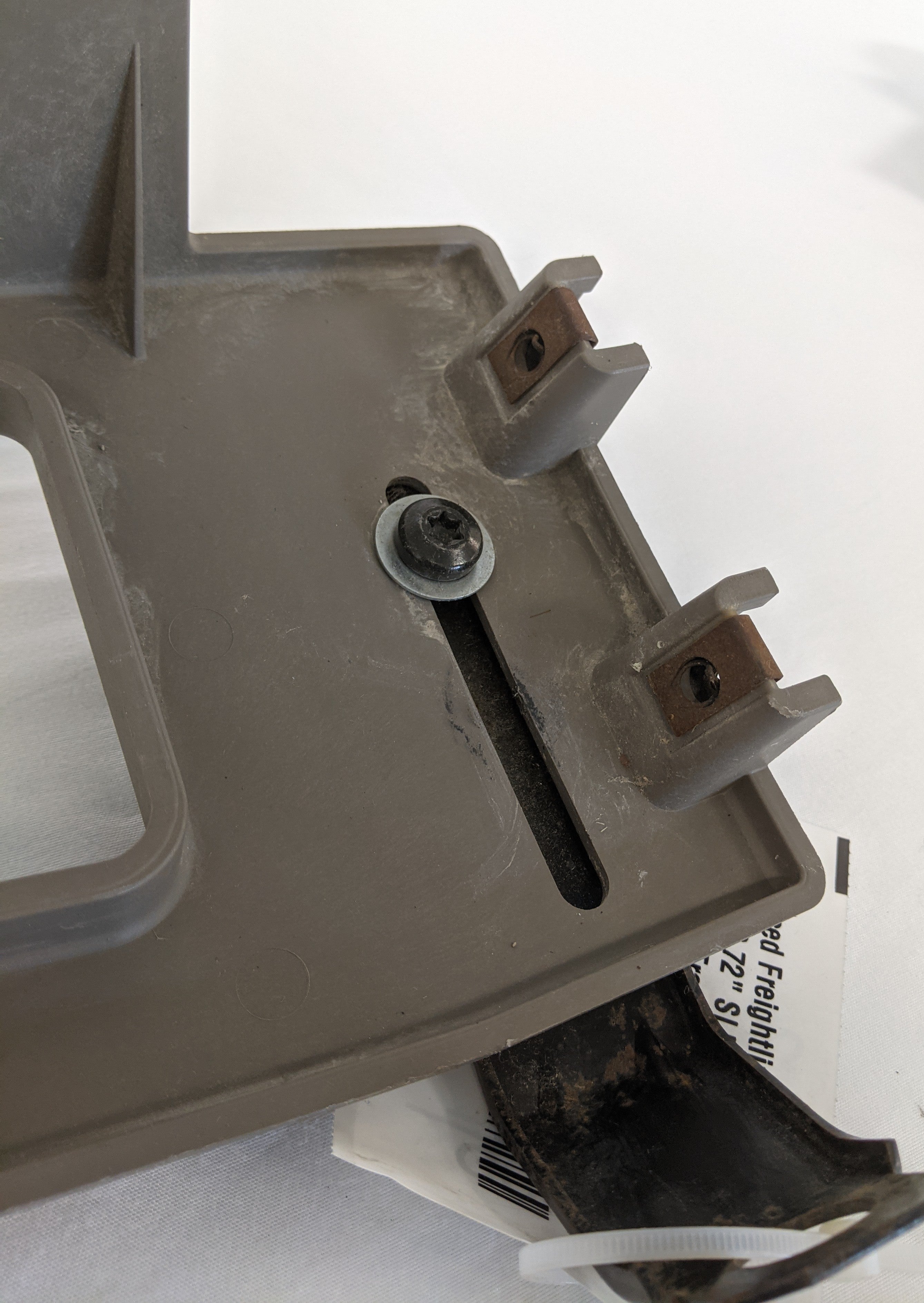 Used Freightliner Cascadia P3 72" SLPR LH Upper Frame Bracket - P/N 18-60633-000 (9956956897596)