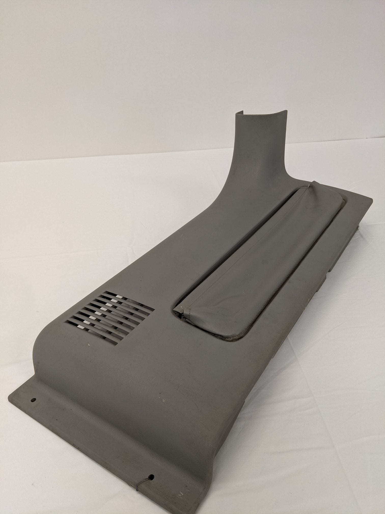 Freightliner Columbia RH Overhead Console - P/N A22-46671-005 (10085617729852)