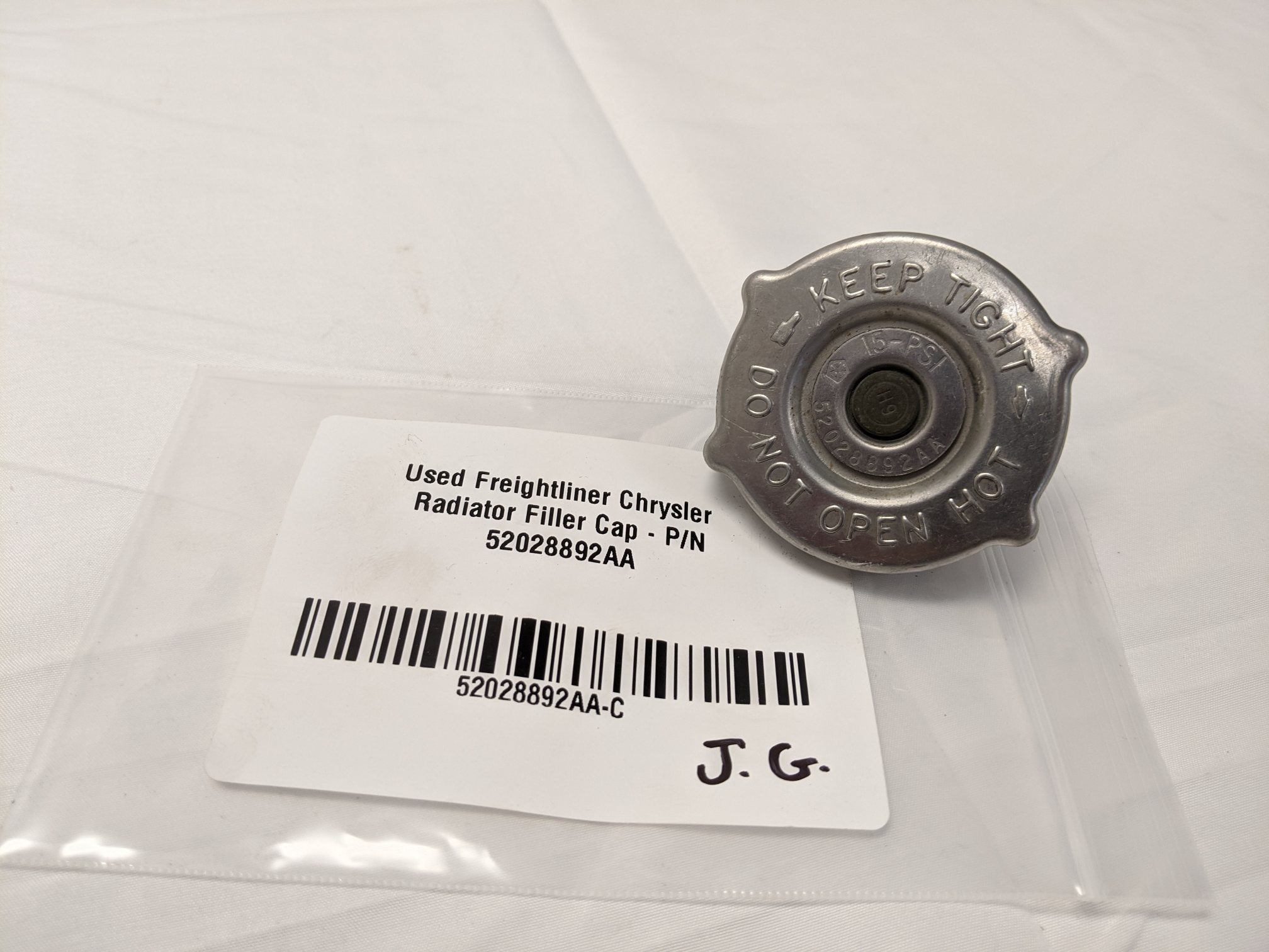 Used Freightliner Chrysler Radiator Cap - P/N 52028892AA