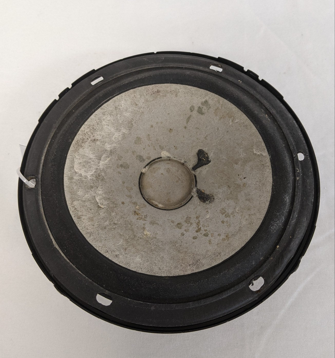 Used Freightliner Cascadia P3 6" Round Speaker - P/N 22-73046-000 (10010292486460)