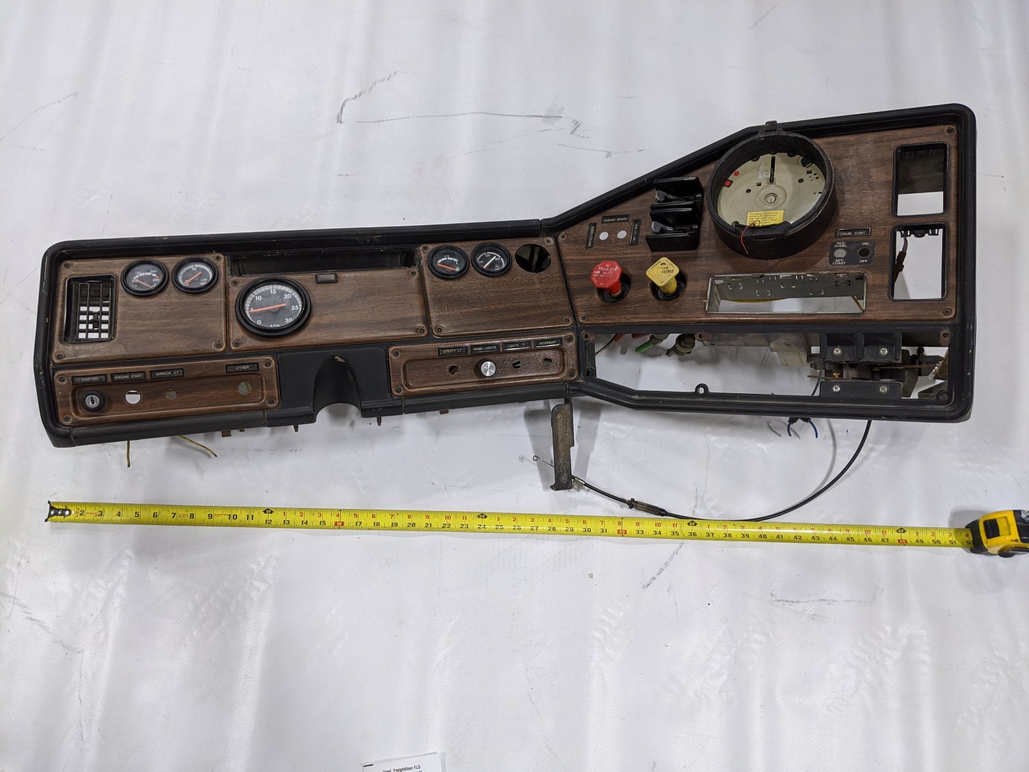 *Cracked* Freightliner FLD Classic Black Instrument Dash Panel-P/N A18-22178-008 (10069538242876)