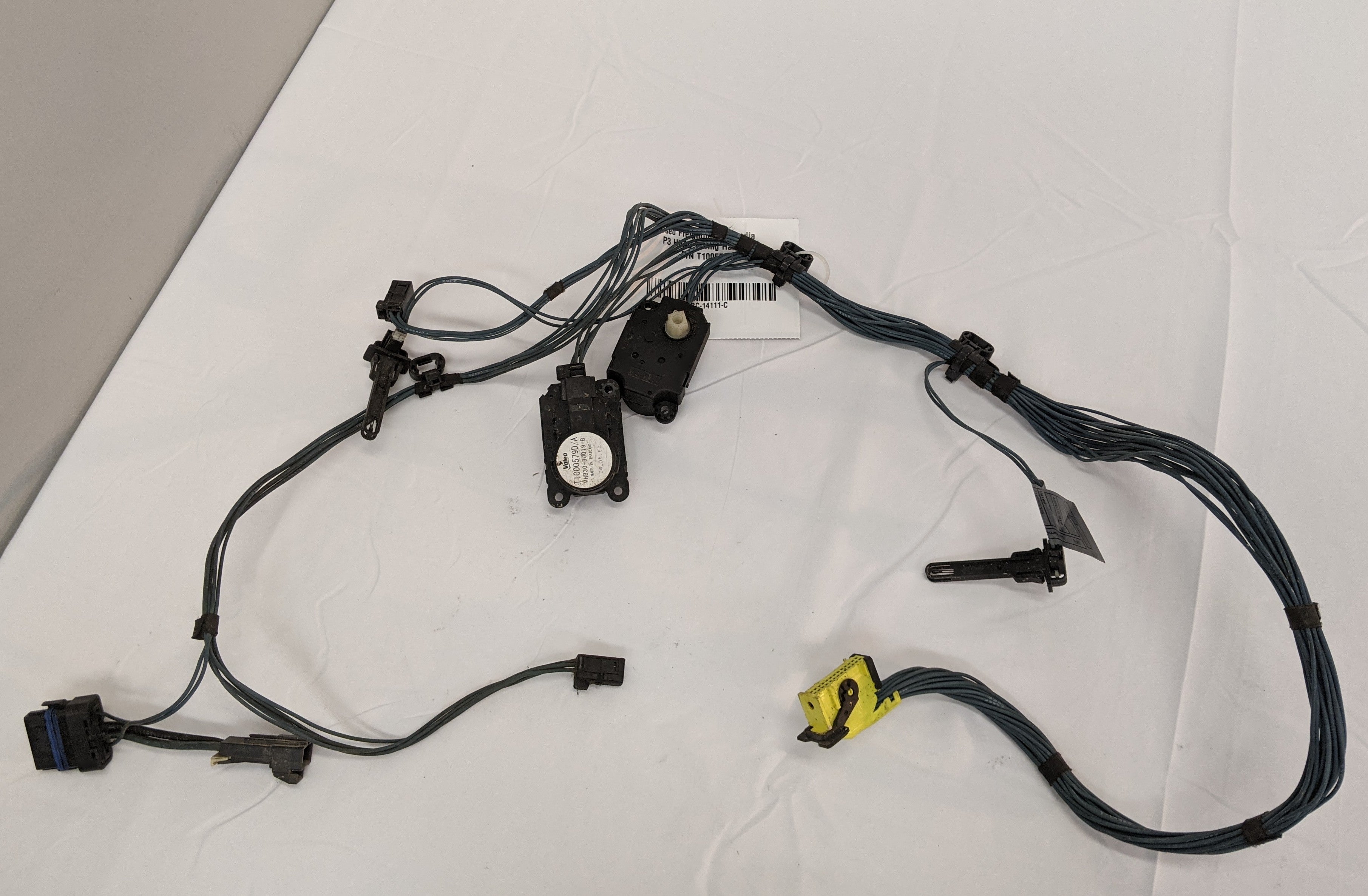 Used Freightliner Cascadia P3 HVAC Wiring Harness -P/N T1005532B (10060228886844)