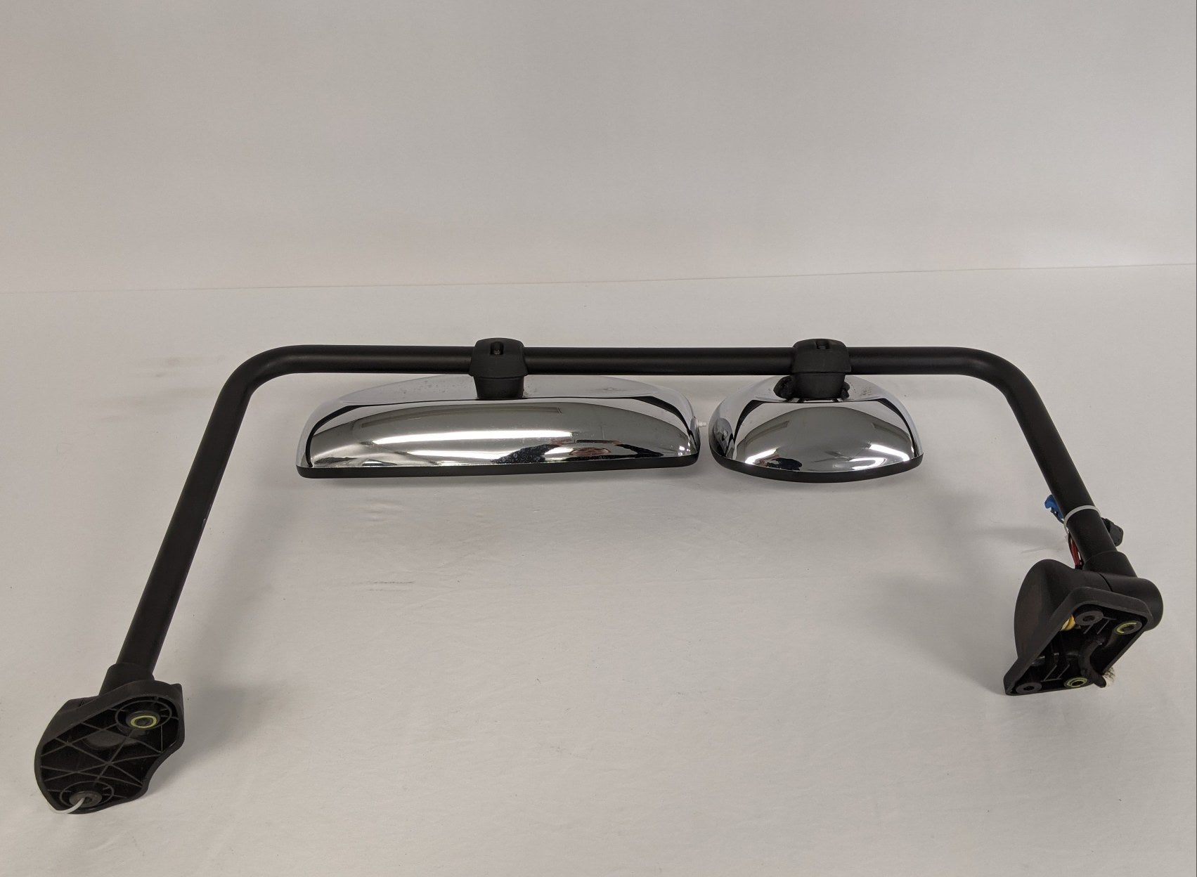 *Scratched* Freightliner M2 LH CUM AAT RMT HTD Chrome Mirror - P/N A22-74243-048 (9902990360892)