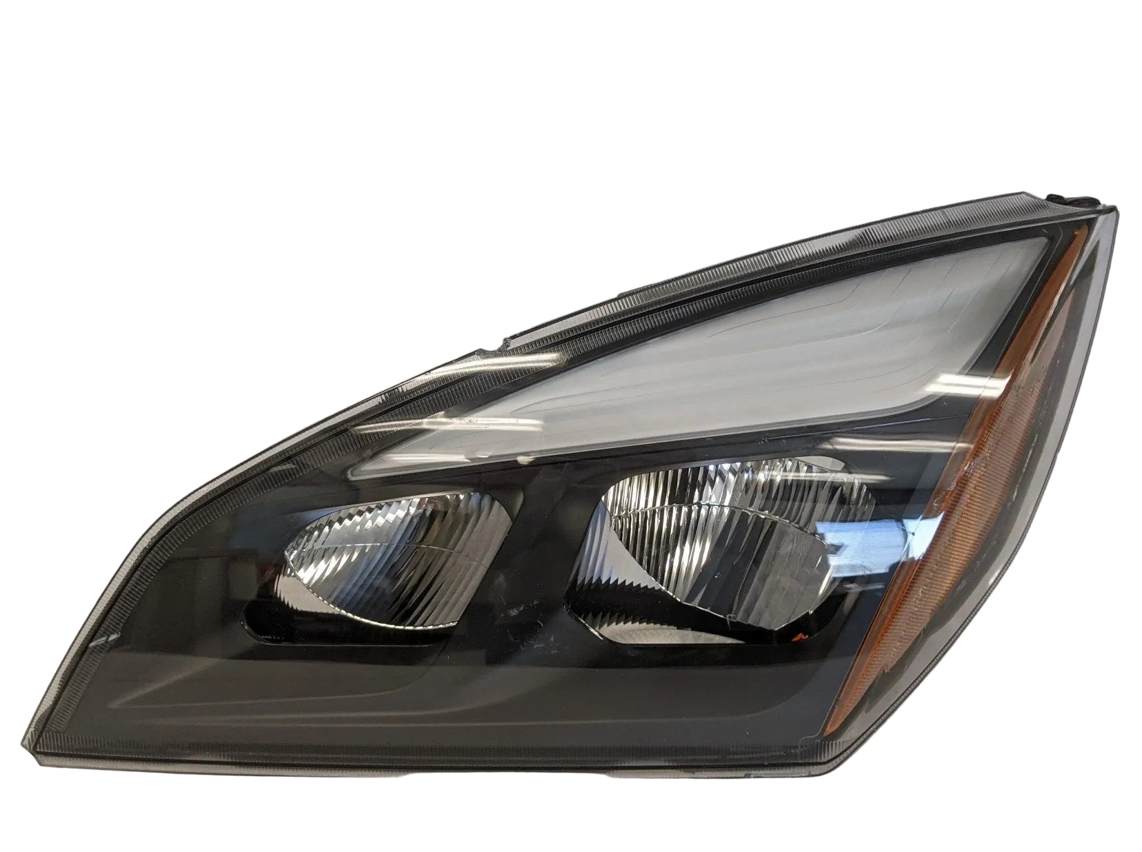 *Broken* Freightliner Cascadia P4 LH LED Headlight - P/N A66-01405-002 (9981601022268)