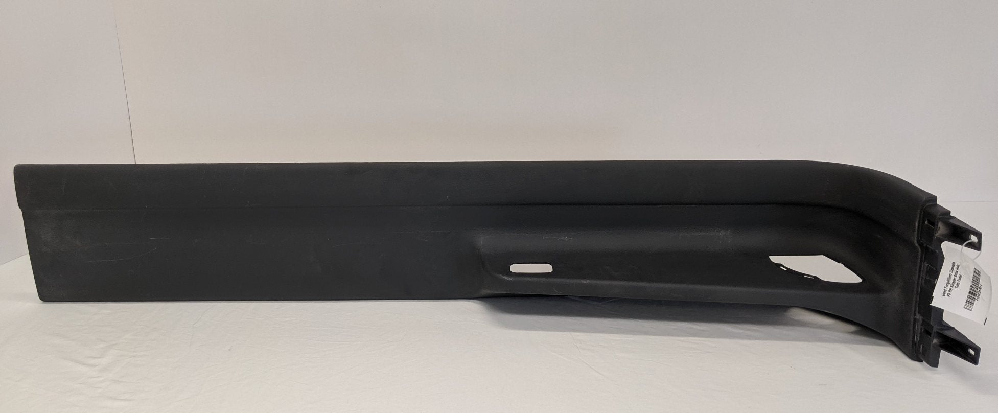 Used Freightliner Cascadia P3 RH Sleeper Bunk Halo Trim Panel -P/N A18-58854-001 (10023693812028)