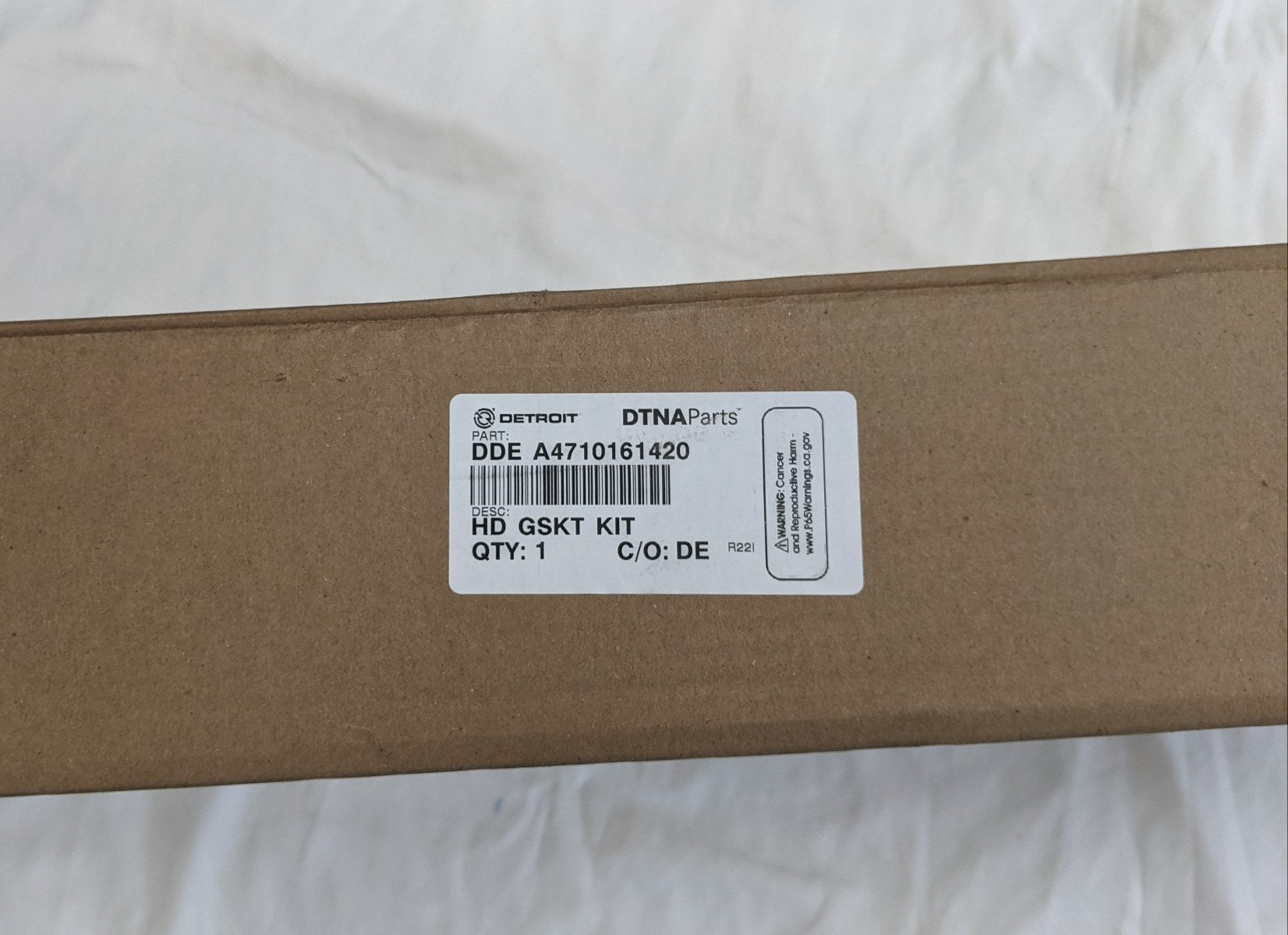 New Detroit Diesel DD13 Engine Cylinder Head Gasket Kit - P/N DDEA4710161420 (9904183247164)