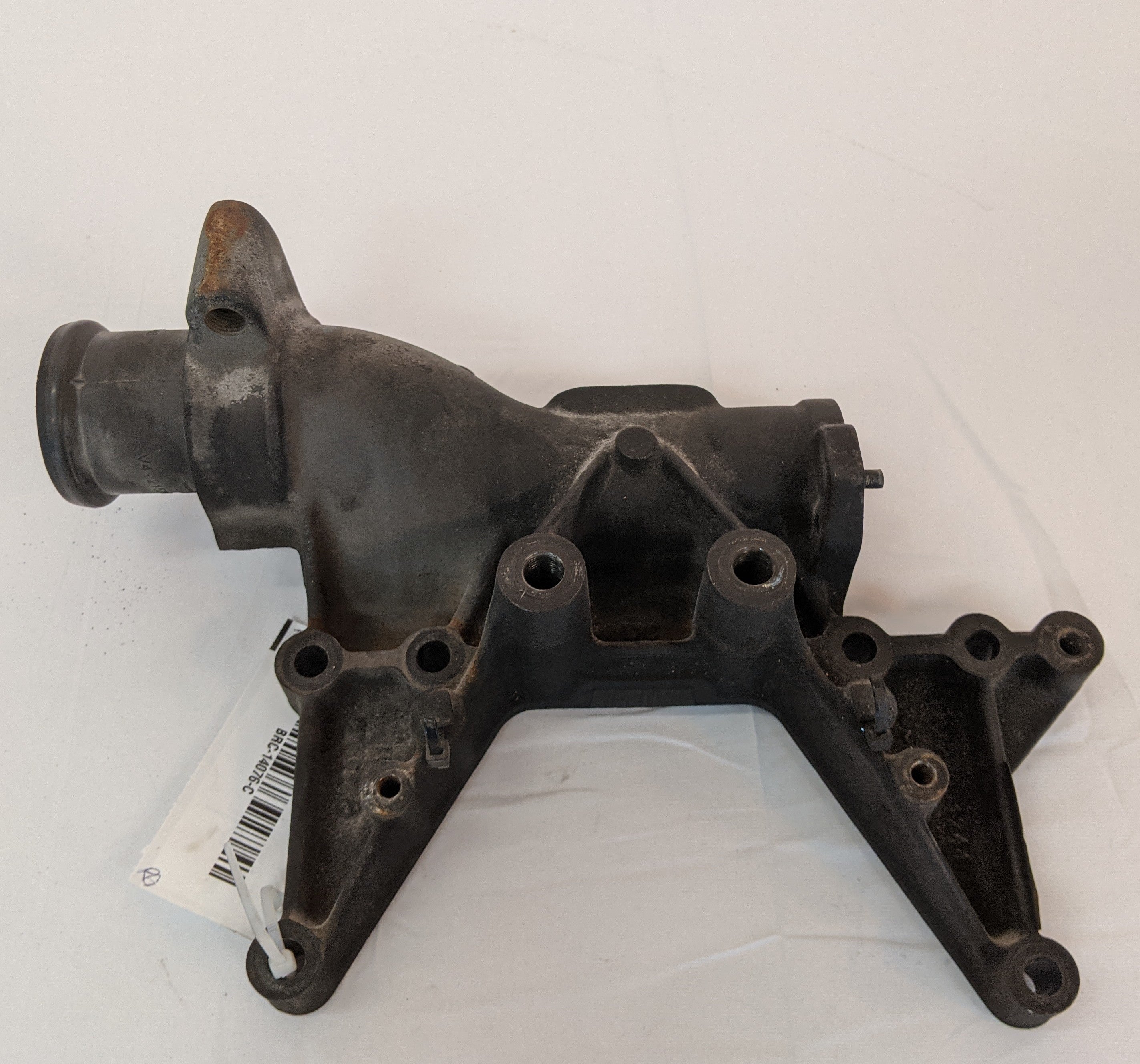 Used Detroit DD15 Engine Pipe Support Bracket - P/N: A 472 220 03 43 (10057386295612)