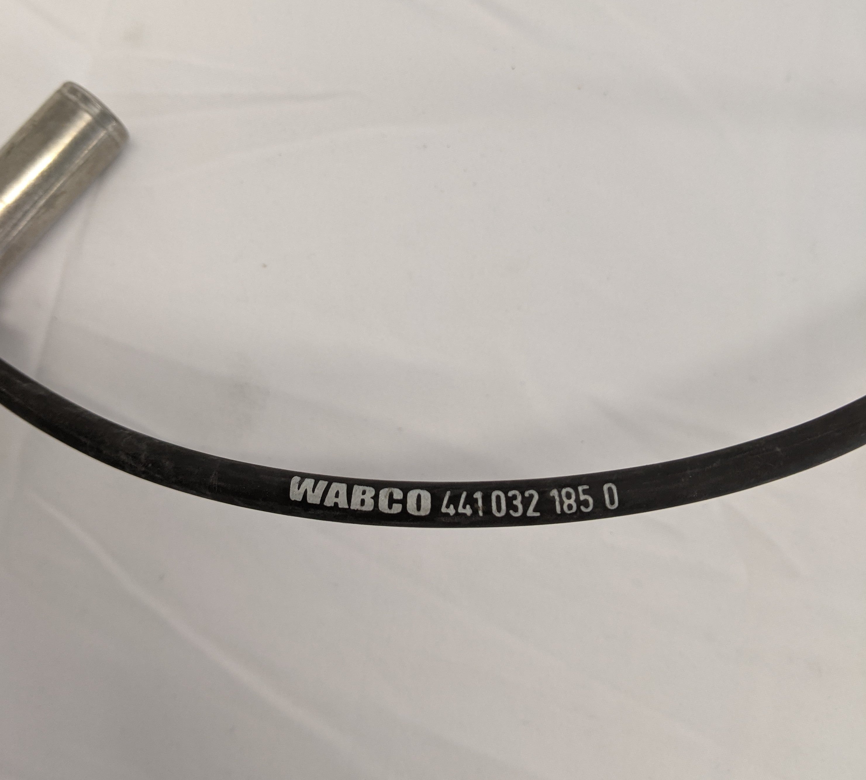 *Lot of Two* New Wabco 90° ABS Antilock Brake System Sensor - P/N WAB 4410321850 (10121907011900)