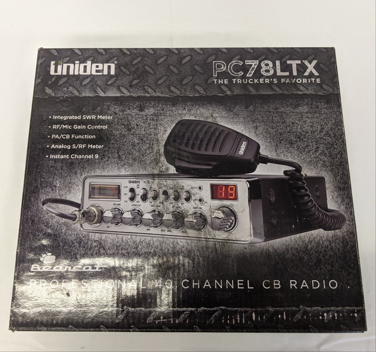 New Uniden 40 Channel CB Radio w/ Accessories - P/N PC78LTX (10121464938812)