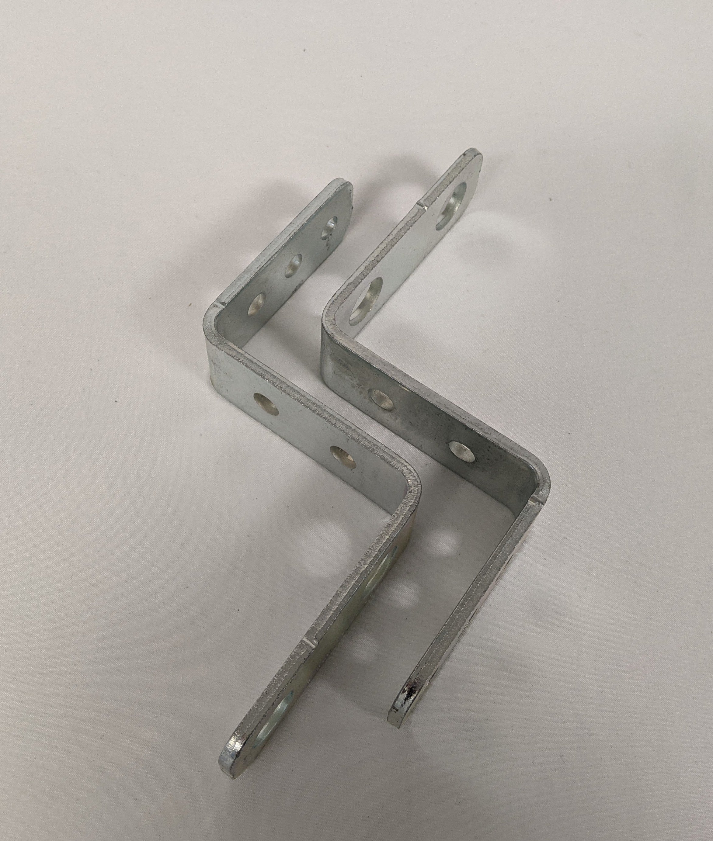 New *Lot of 2* Under IB Rail Battery Cable Routing Brackets - P/N 66-02217-000 (9904234168636)
