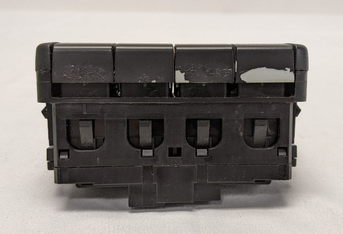 Freightliner Cascadia P3 Rocker Switch Panel A06-60973-000 Used