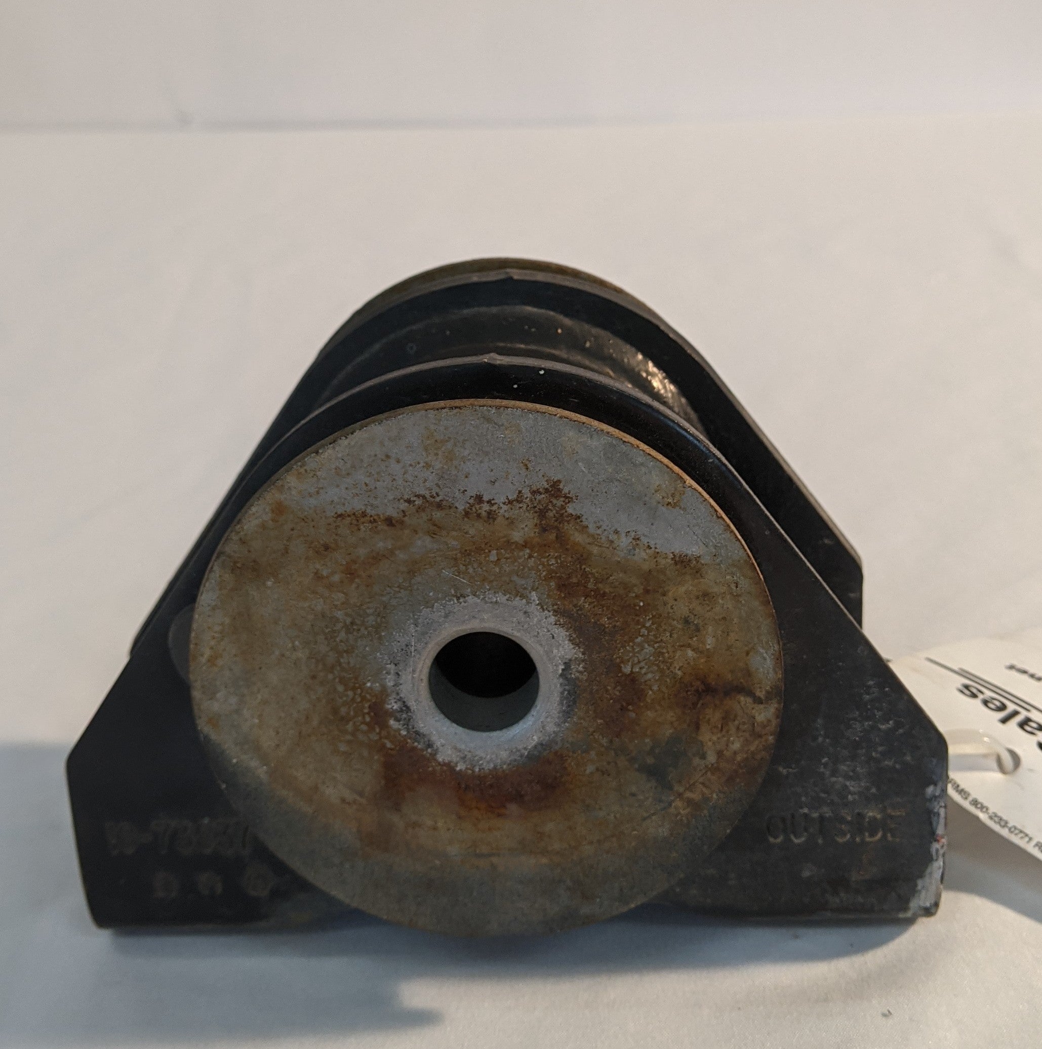Used Freightliner Cascadia P3 Heavy Duty Cab Mounted Isolator - P/N 18-73837-000 (10069538570556)