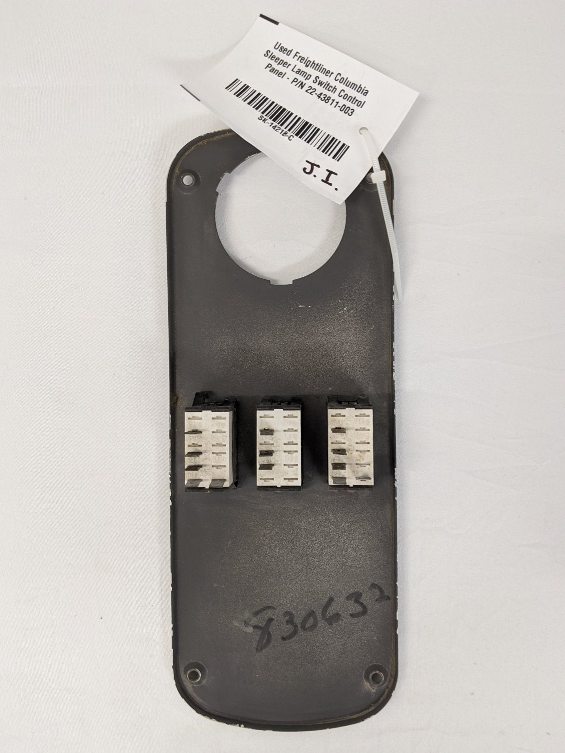 Freightliner Columbia Sleeper Lamp Switch Control Panel - 22-43811-003