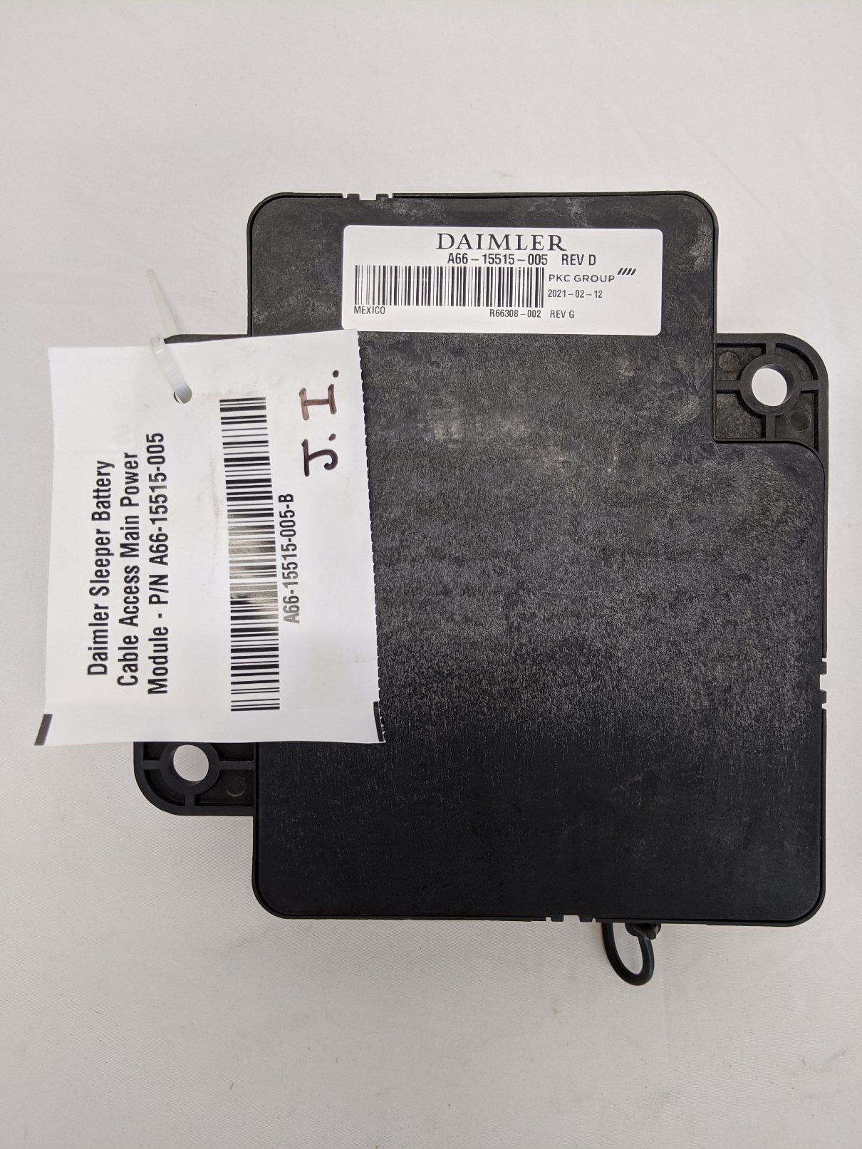 New Daimler Sleeper Battery Cable Access Main Power Module - P/N A66-15515-005 (10173081616700)