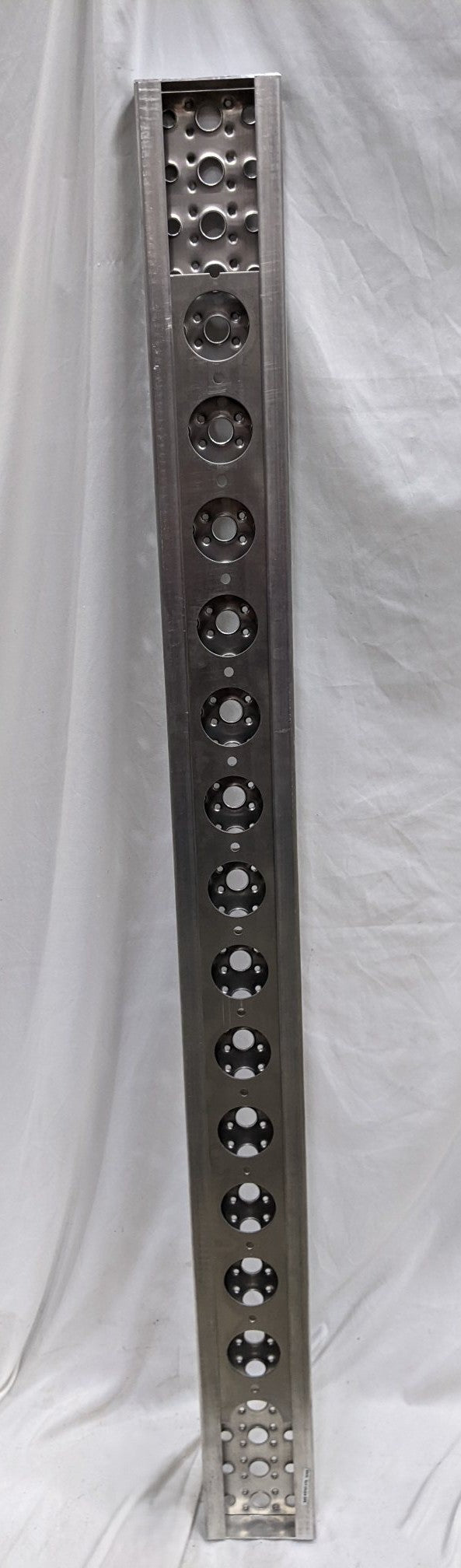 Freightliner Aluminum 67" Fuel Tank Step A22-57757-170