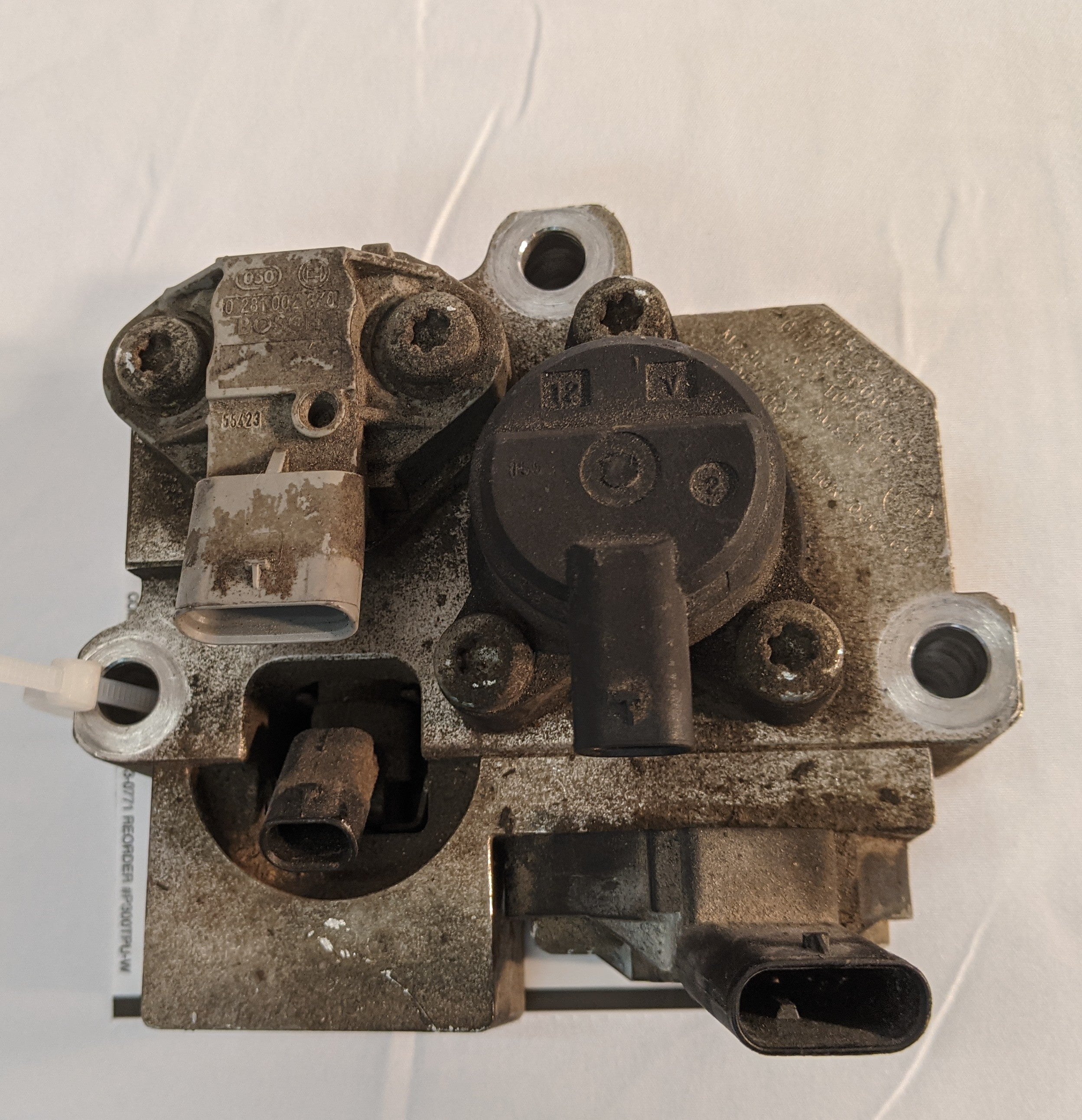 Used Detroit DD13, DD15 Engine Doser Valve Metering Unit - P/N: A4710700055 (10065047060796)