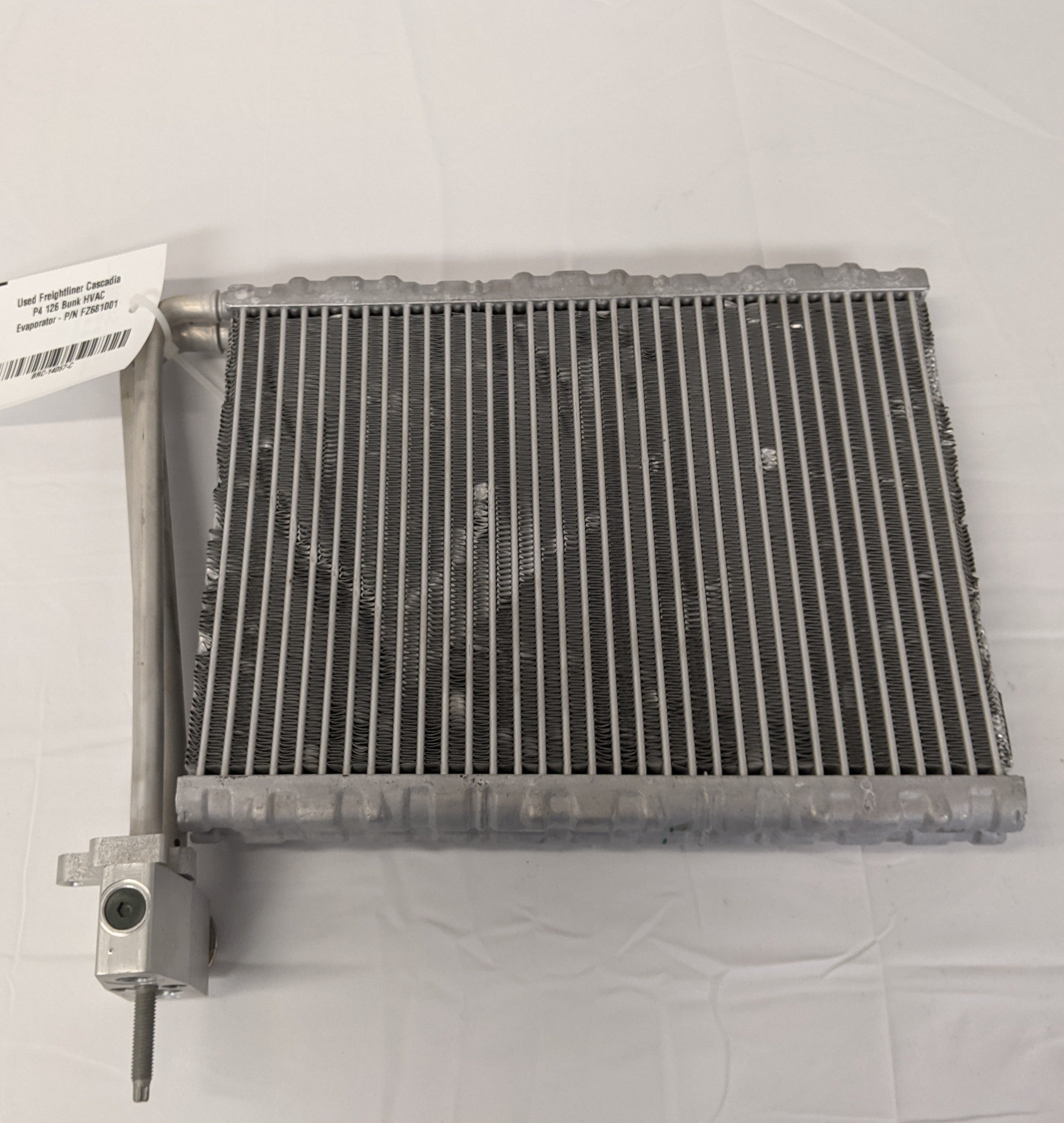 Used Freightliner Cascadia P4 126 Bunk HVAC Evaporator - P/N FZ681001 (10047233818940)
