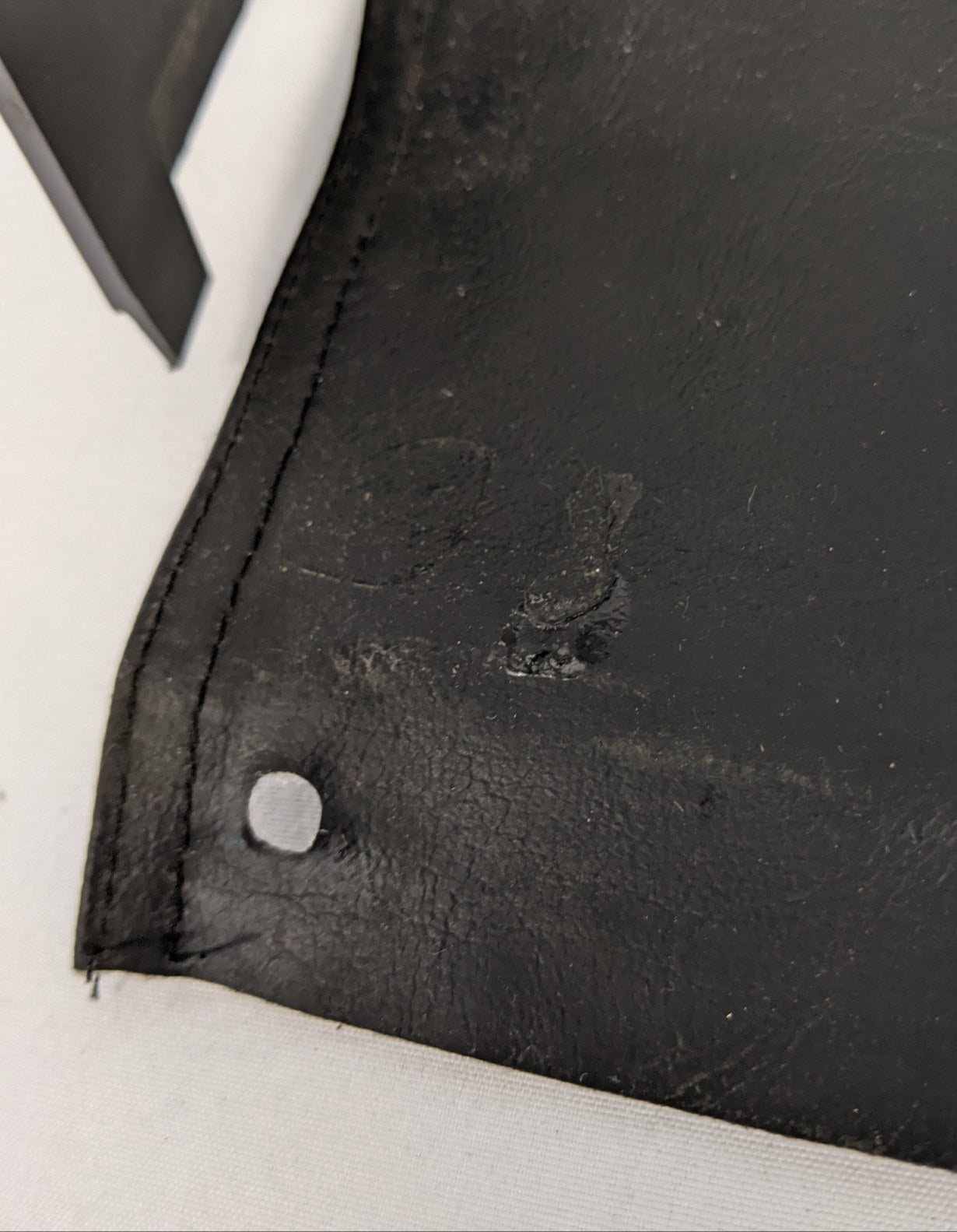 Used Freightliner Cascadia P3 Upper Dash Steering Column Cover-P/N A22-63307-000 (9967697920316)