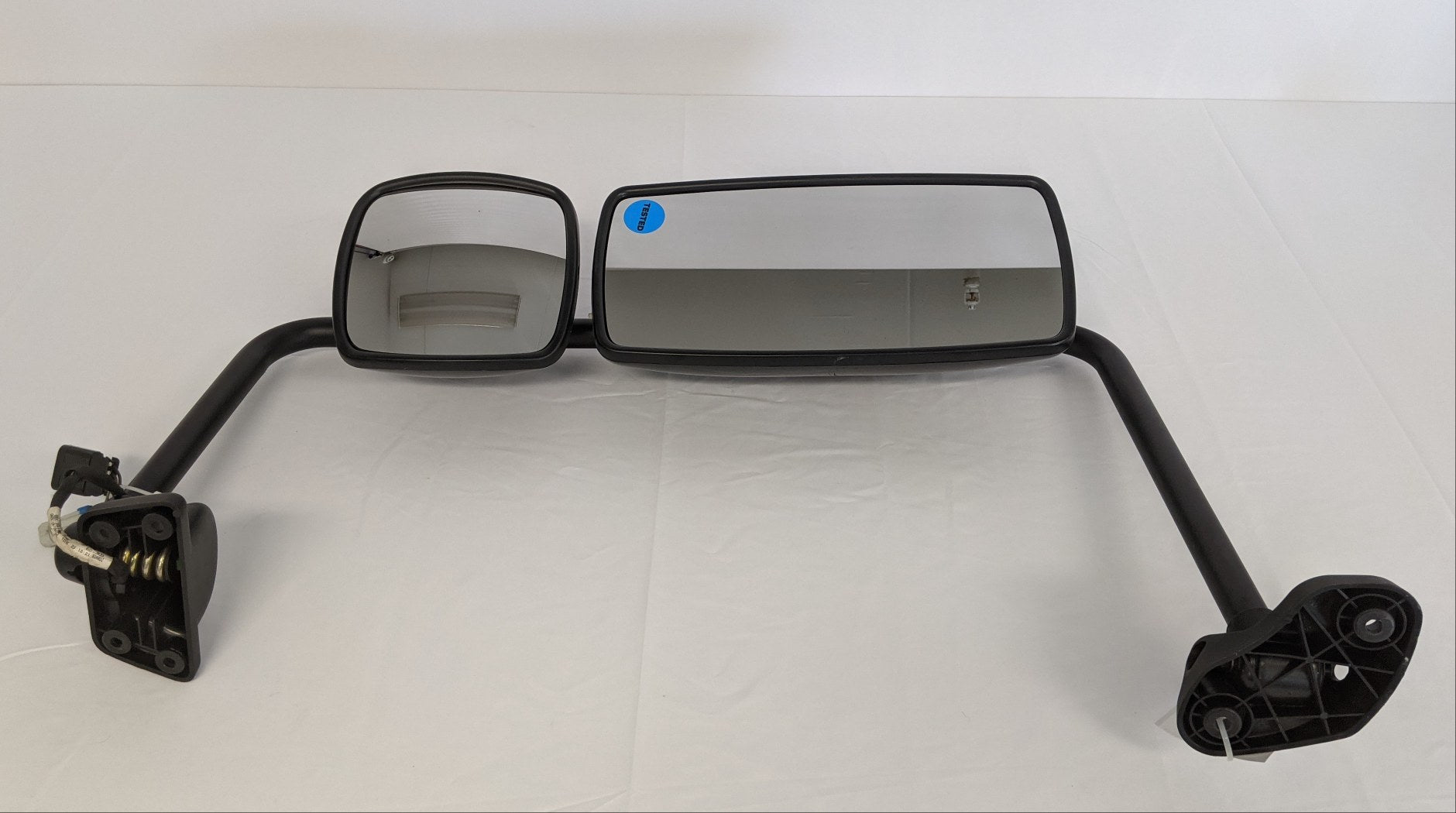 Used Freightliner M2 LH Remote Cummins AAT HTD Black Mirror - P/N A22-74243-062 (9913616957756)