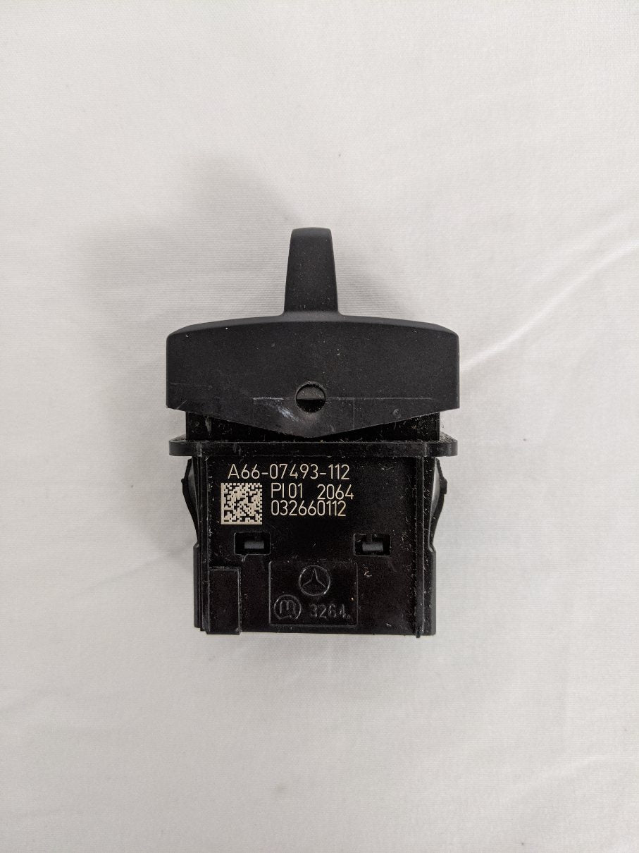 Freightliner LAT PTO Multiplex MSF Rocker Switch - P/N A66-07493-112