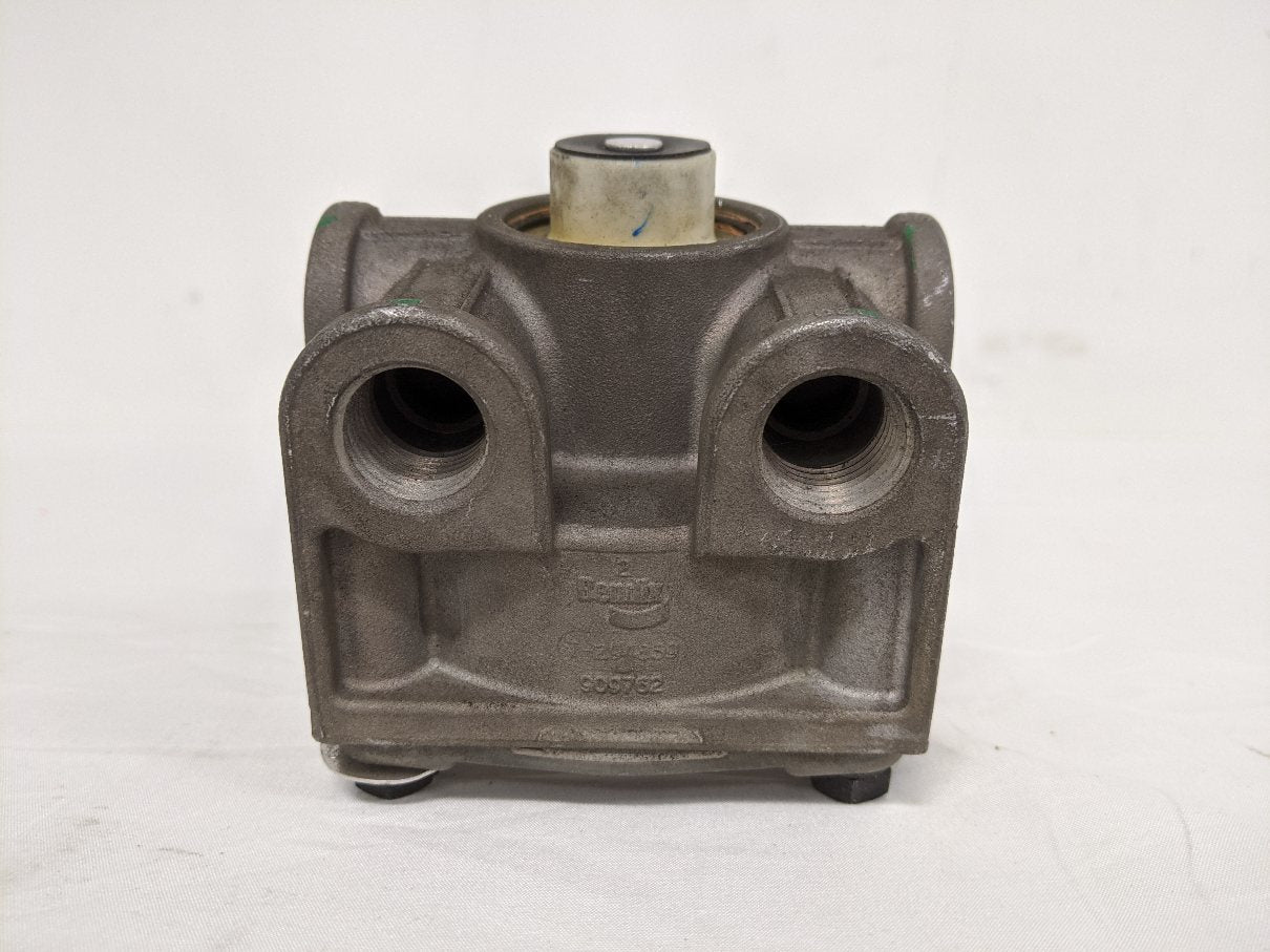 Bendix R12 5.5 PSI Air Break Relay Valve - P/N BW 109701 (9056826097980)