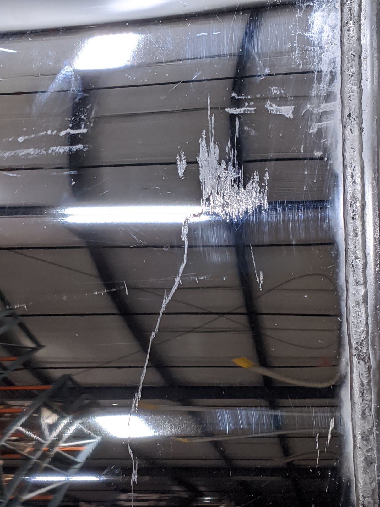 Damaged Mercedes Benz Header 04-34575-000 w/ 53 Gal. DEF Tank A04-32229-003 (9172683096380)