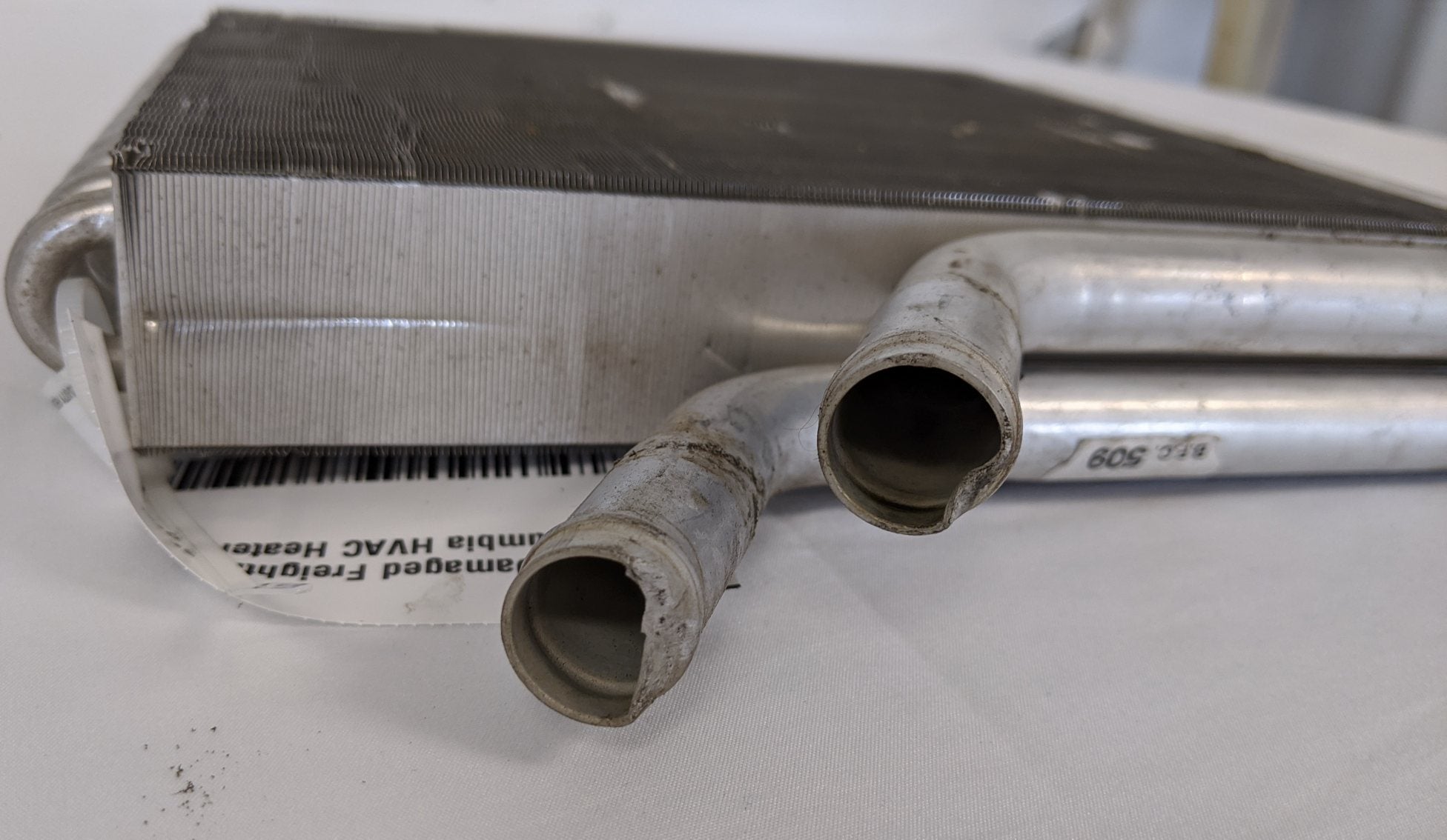 Damaged Freightliner Columbia HVAC Heater Core - P/N BOAM9104001 (9629362323772)