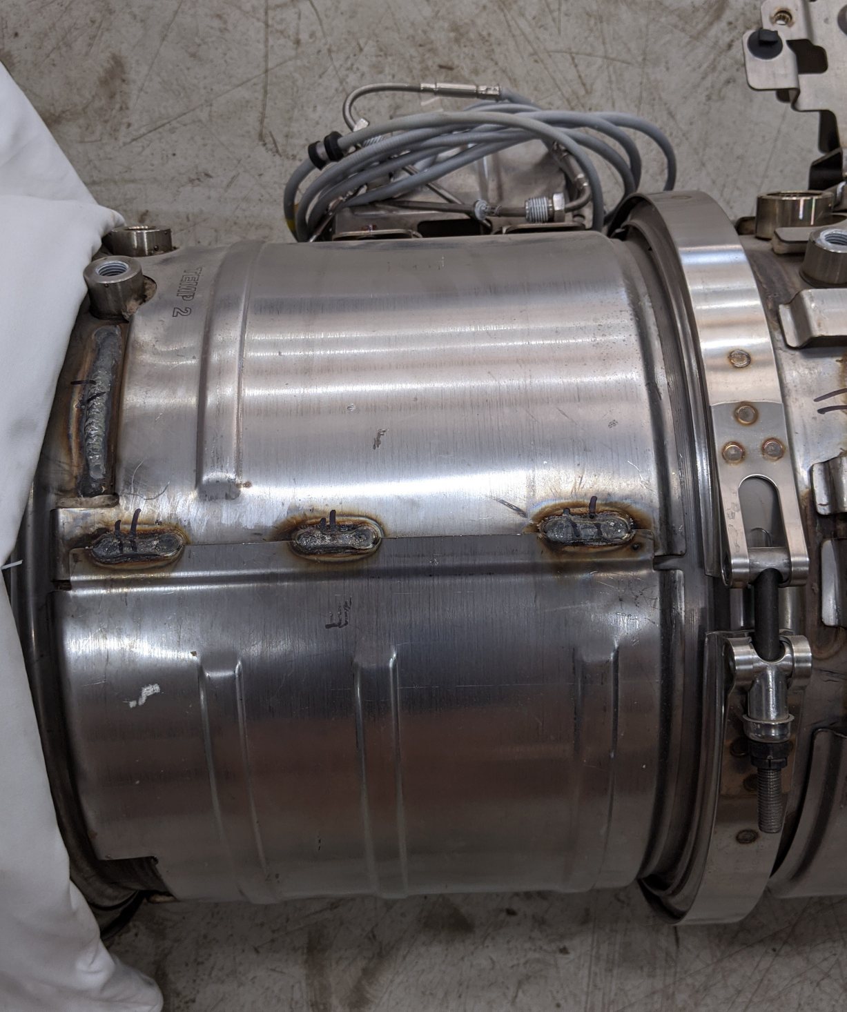 *New Take-Off* OEM Cummins Diesel Particulate Filter (DPF) - P/N 4388037 (9729977254204)