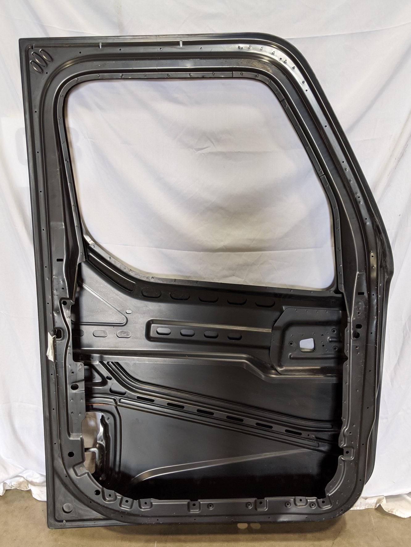 Damaged Western Star 47X or 49x LH Door Shell - P/N A18-72521-000 (9648979018044)