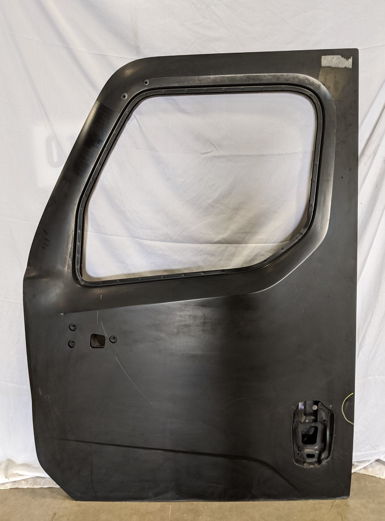 Damaged Western Star 47X or 49x LH Door Shell - P/N A18-72521-000 (9648979018044)