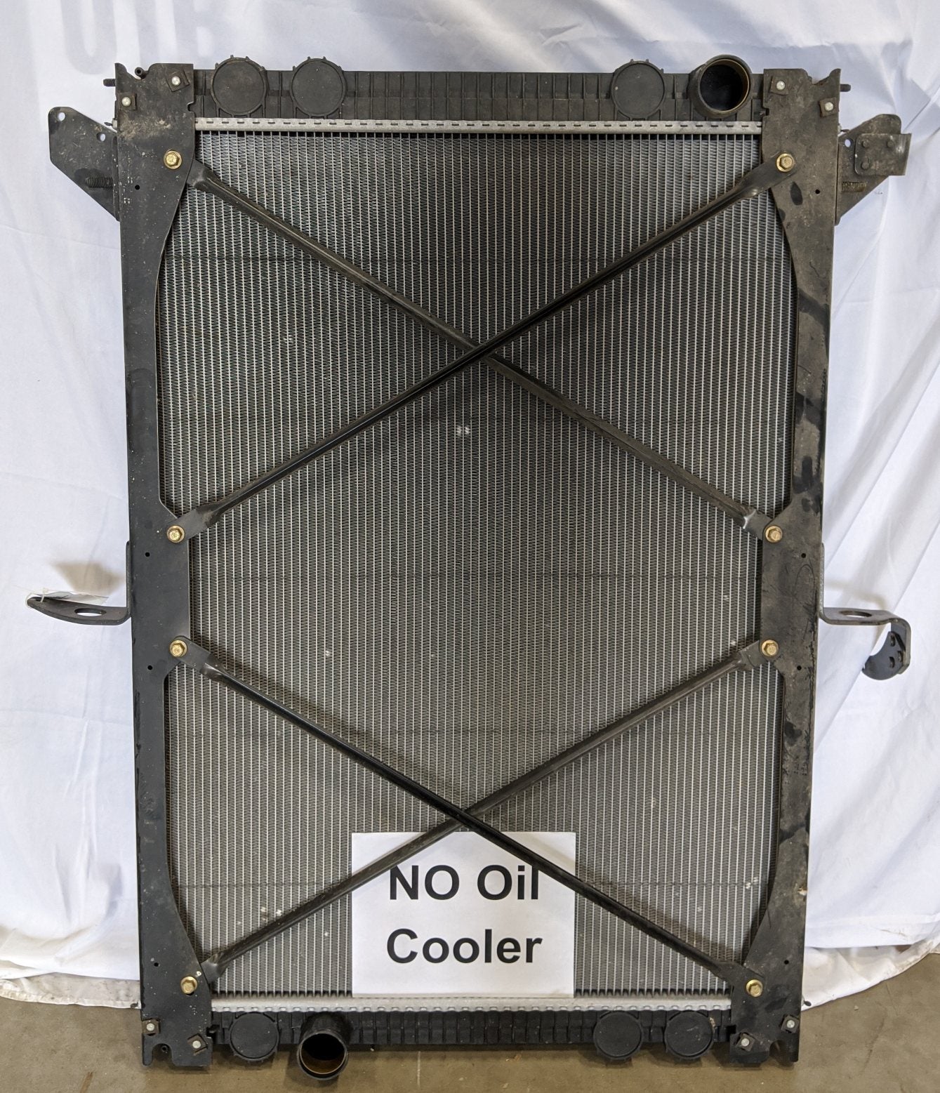 Freightliner 41 3/4" x 31 1/2" x 2" Radiator w/o Oil Cooler - P/N BHT E3831 (9701324423484)