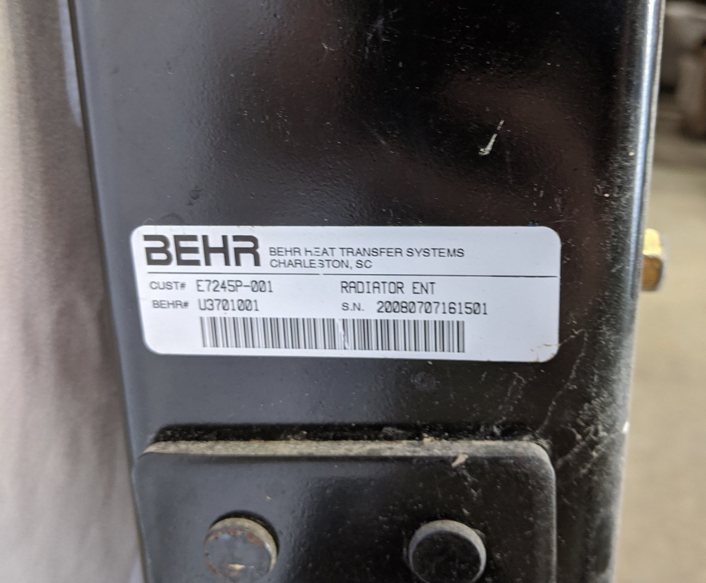 Freightliner 41 3/4" x 31 1/2" x 2" Radiator w/o Oil Cooler - P/N BHT U3701001 (9701325537596)