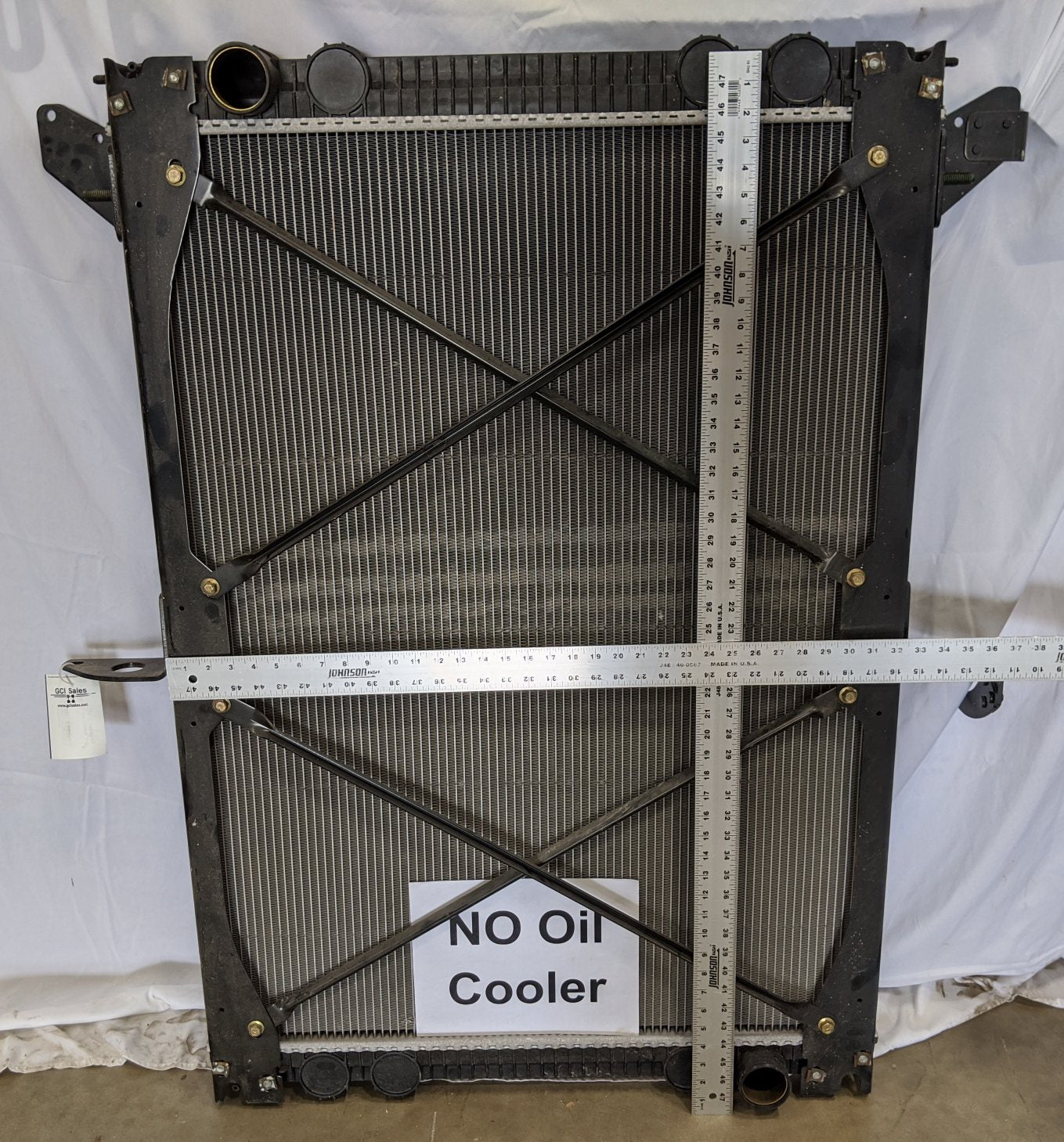 Freightliner 41 3/4" x 31 1/2" x 2" Radiator w/o Oil Cooler - P/N BHT U3701001 (9701325537596)