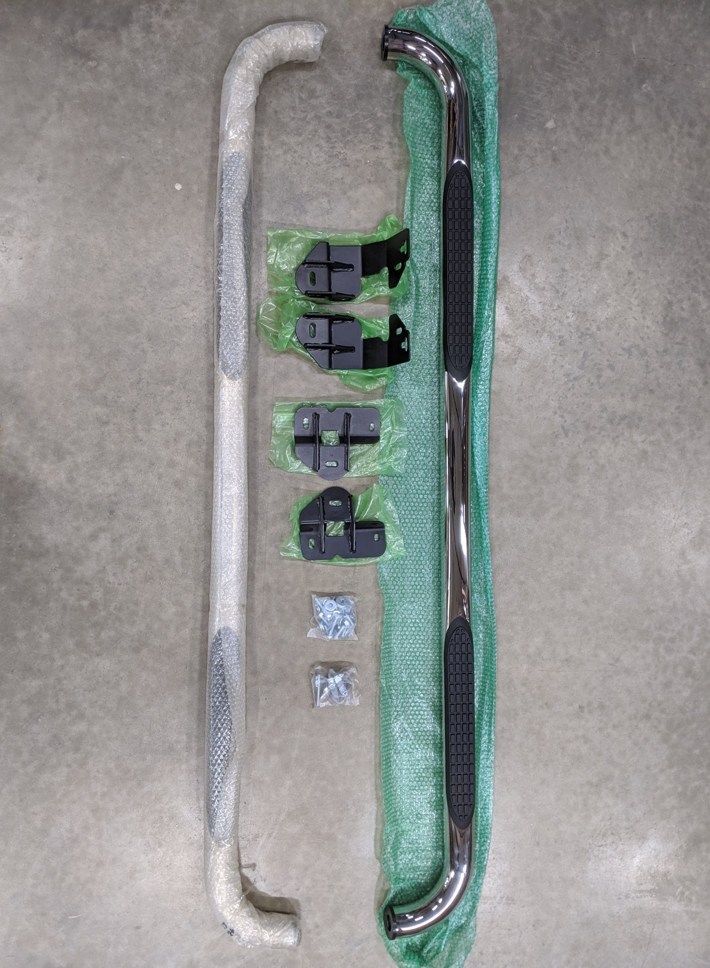 New 2009 Ford F-150 Super Crew Cab 3 Inch Dia. Side Bar Kit - P/N 1130304091 (9882713915708)