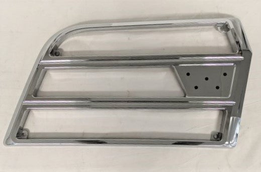 Damaged Western Star LH Hood Mounted Air Intake Bezel - P/N 17-20223-000 (3939520118870)