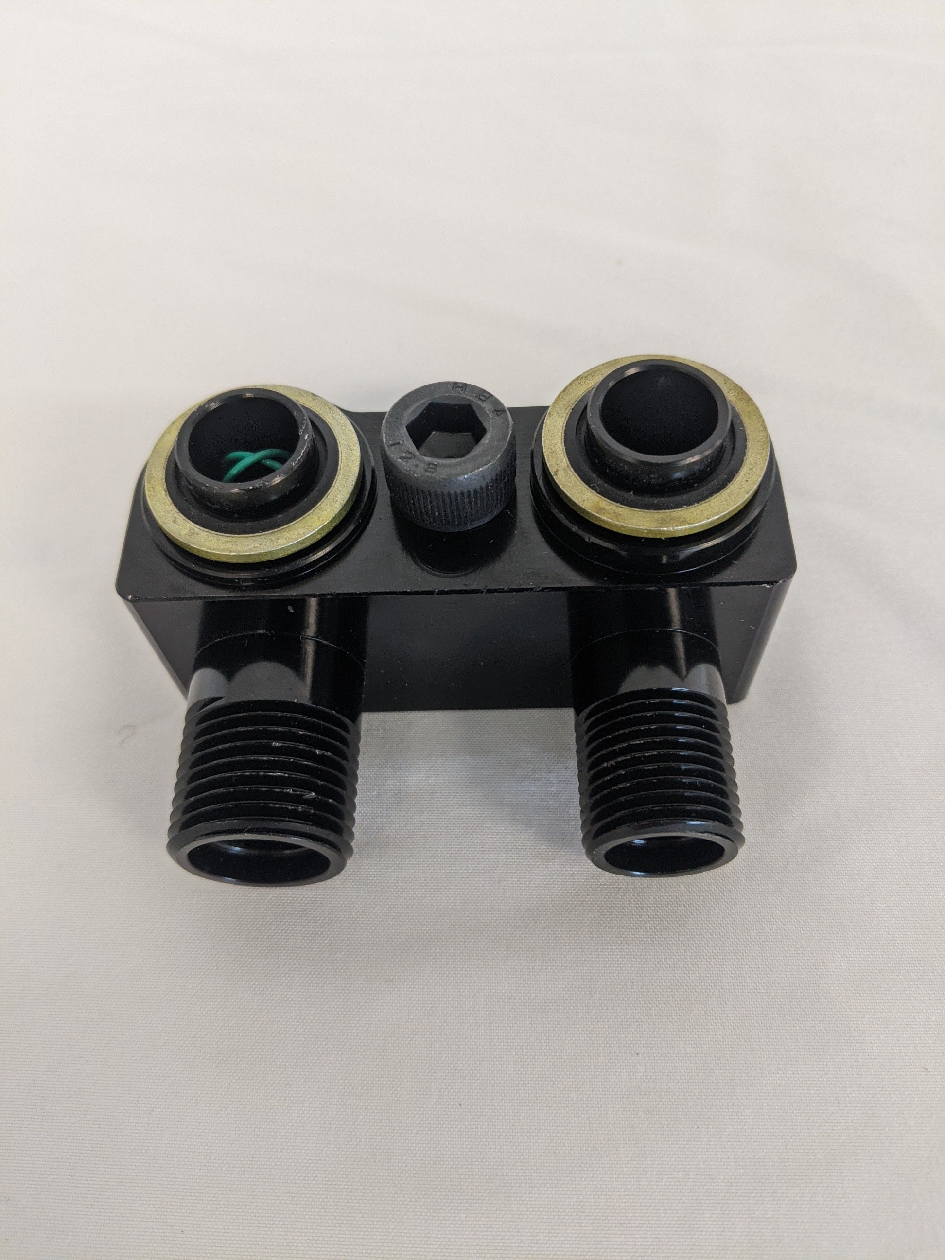 Labwork AC Compressor Black Adapter Fitting - P/N 25192950 (8754481496380)