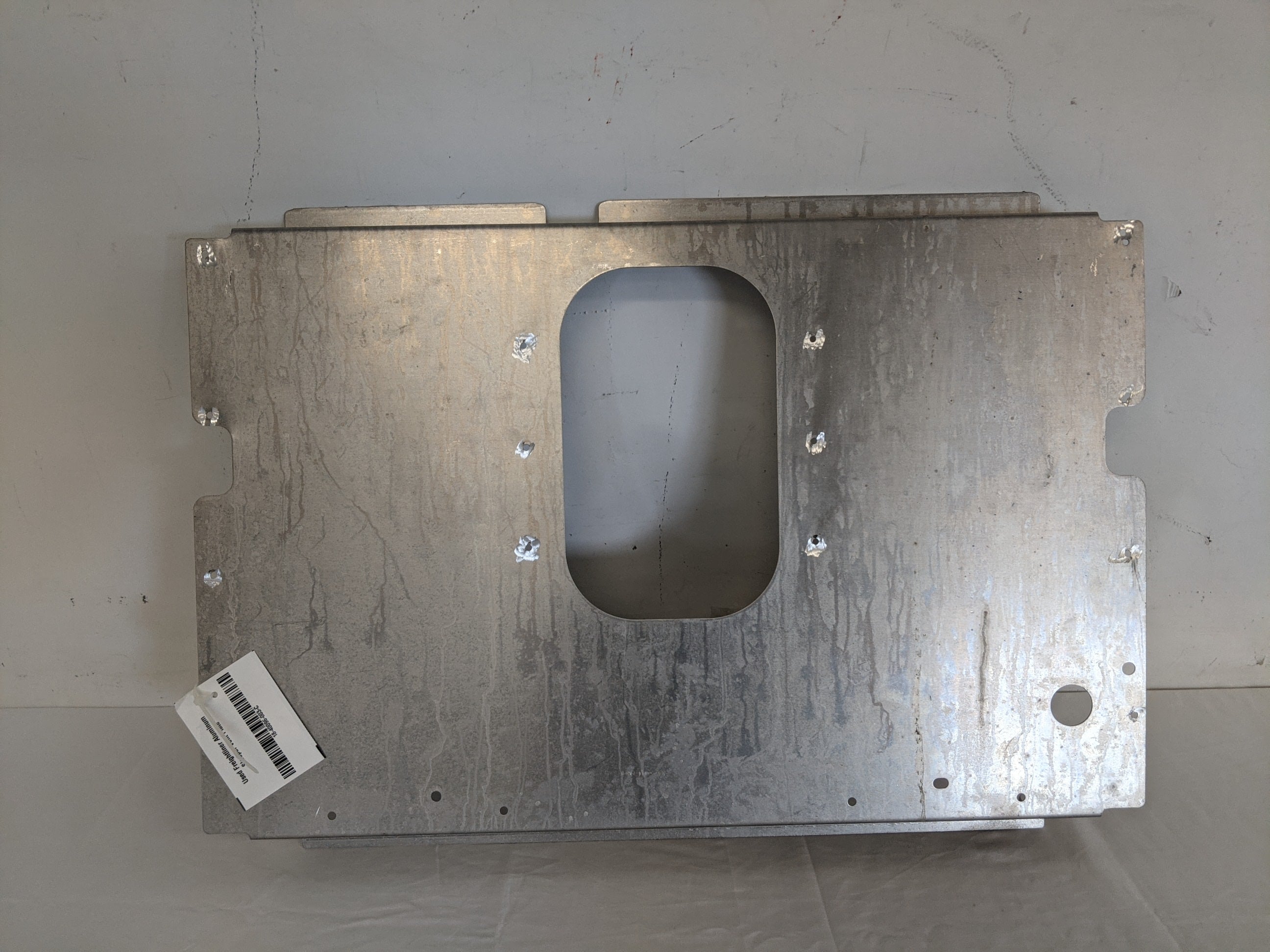 Used Freightliner Aluminum Sleeper Vent Plate - P/N 18-40096-003 (8754235572540)