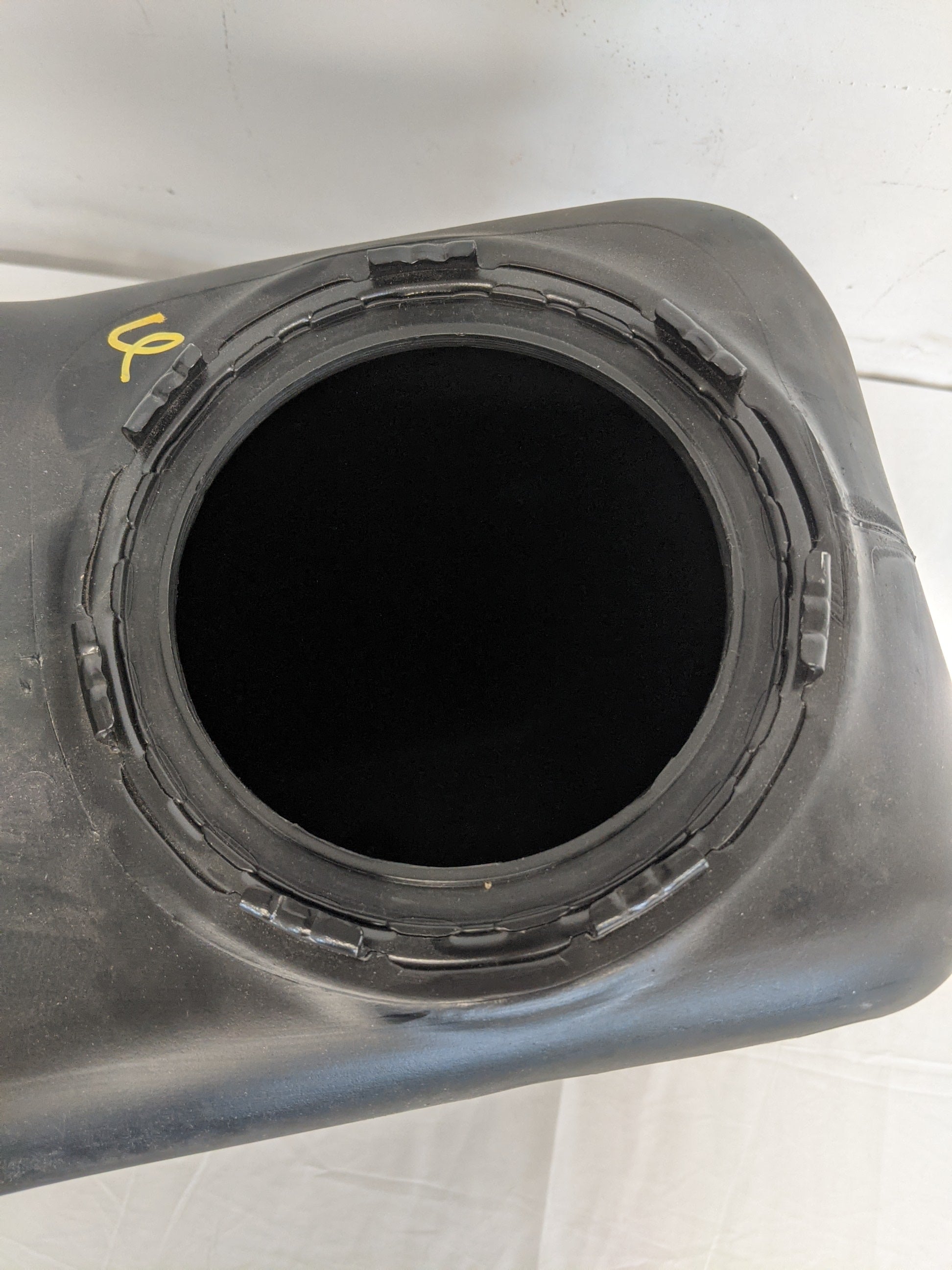 Freightliner LH Standard 13 Gallon DEF Tank - P/N A04-34275-000 (8395617665340)