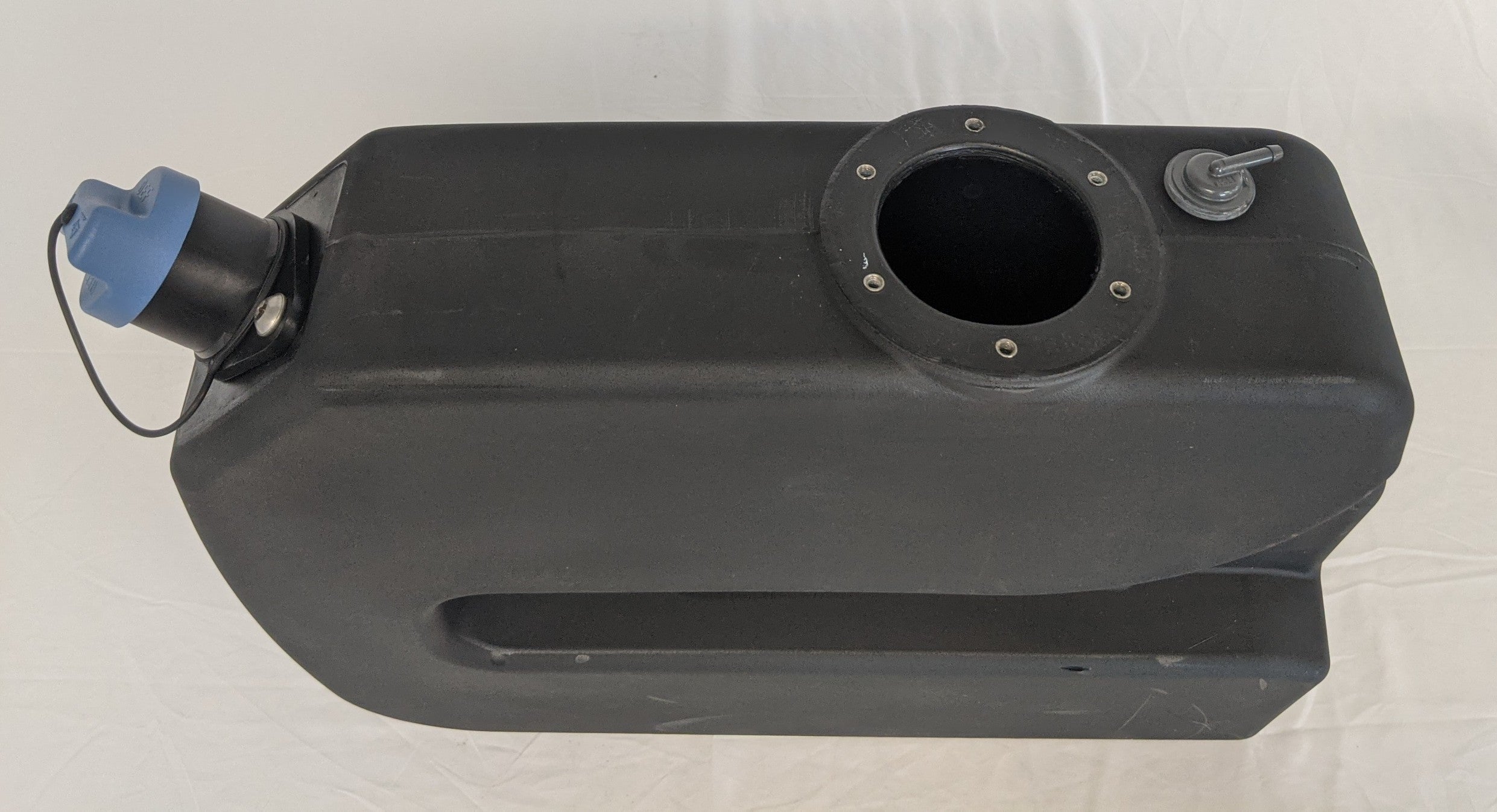 Freightliner 6 Gal DEF Tank - P/N 04-31371-000 (8478665834812)