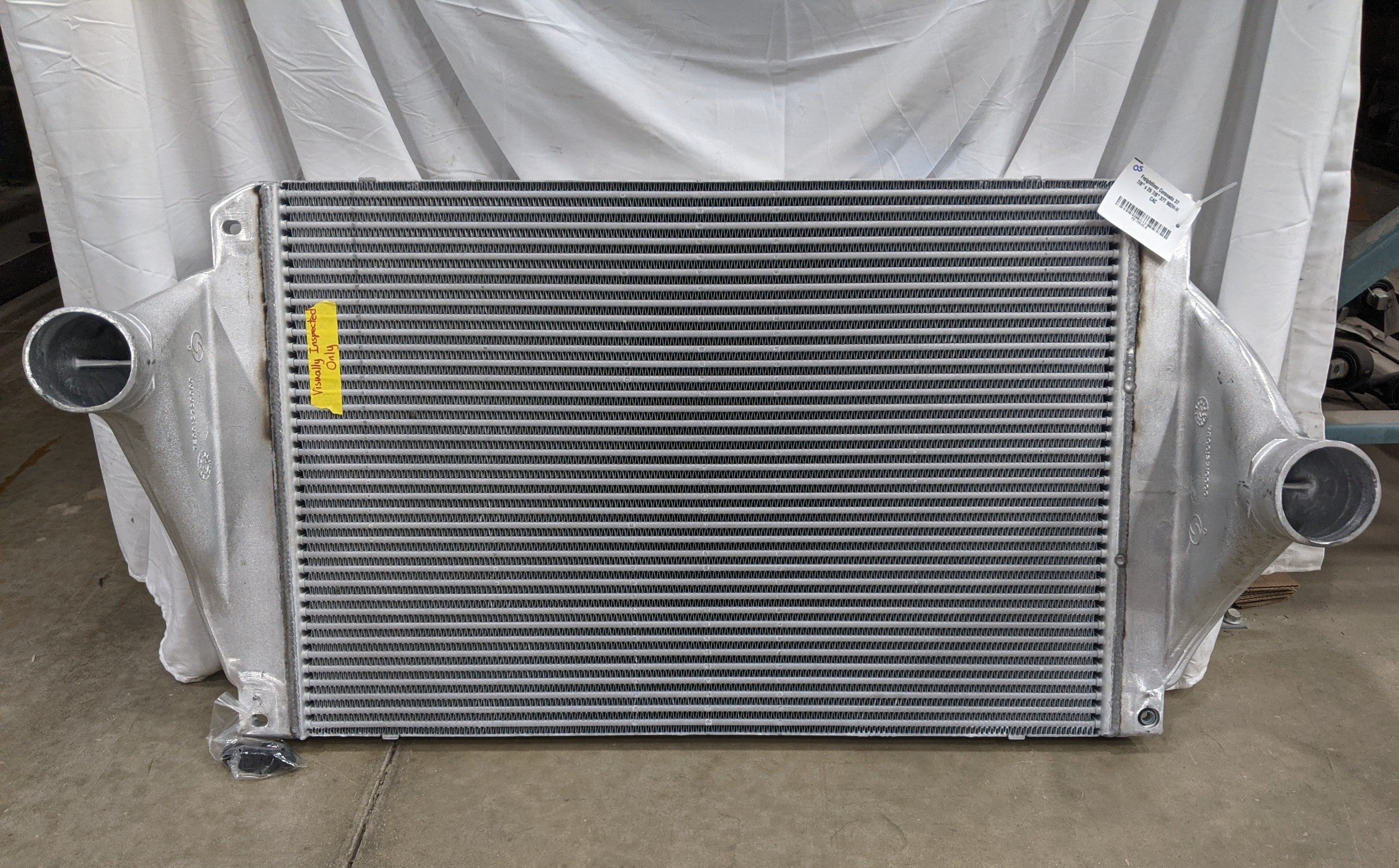Freightliner Coronado 37 7/8" x 25 7/8" 37T 962H-H CAC - P/N 3S0137530000 (8418159427900)