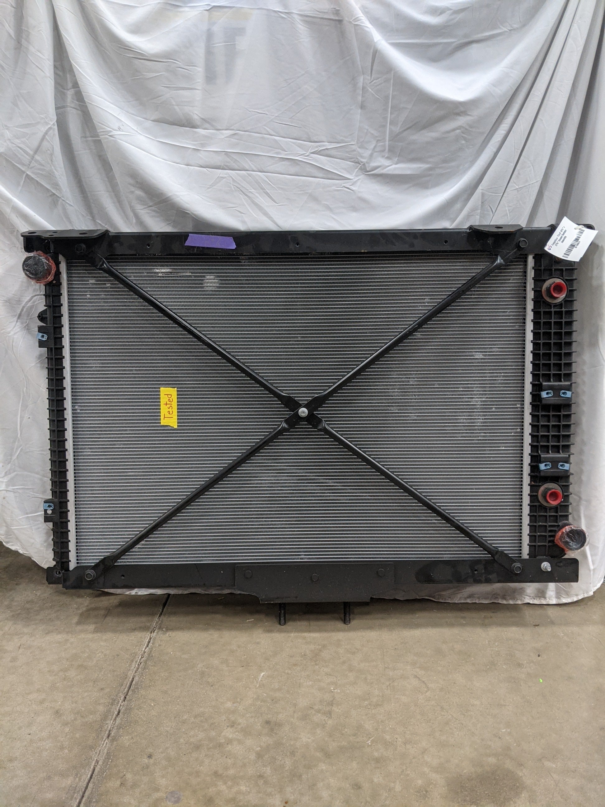 Freightliner TitanX 40¾