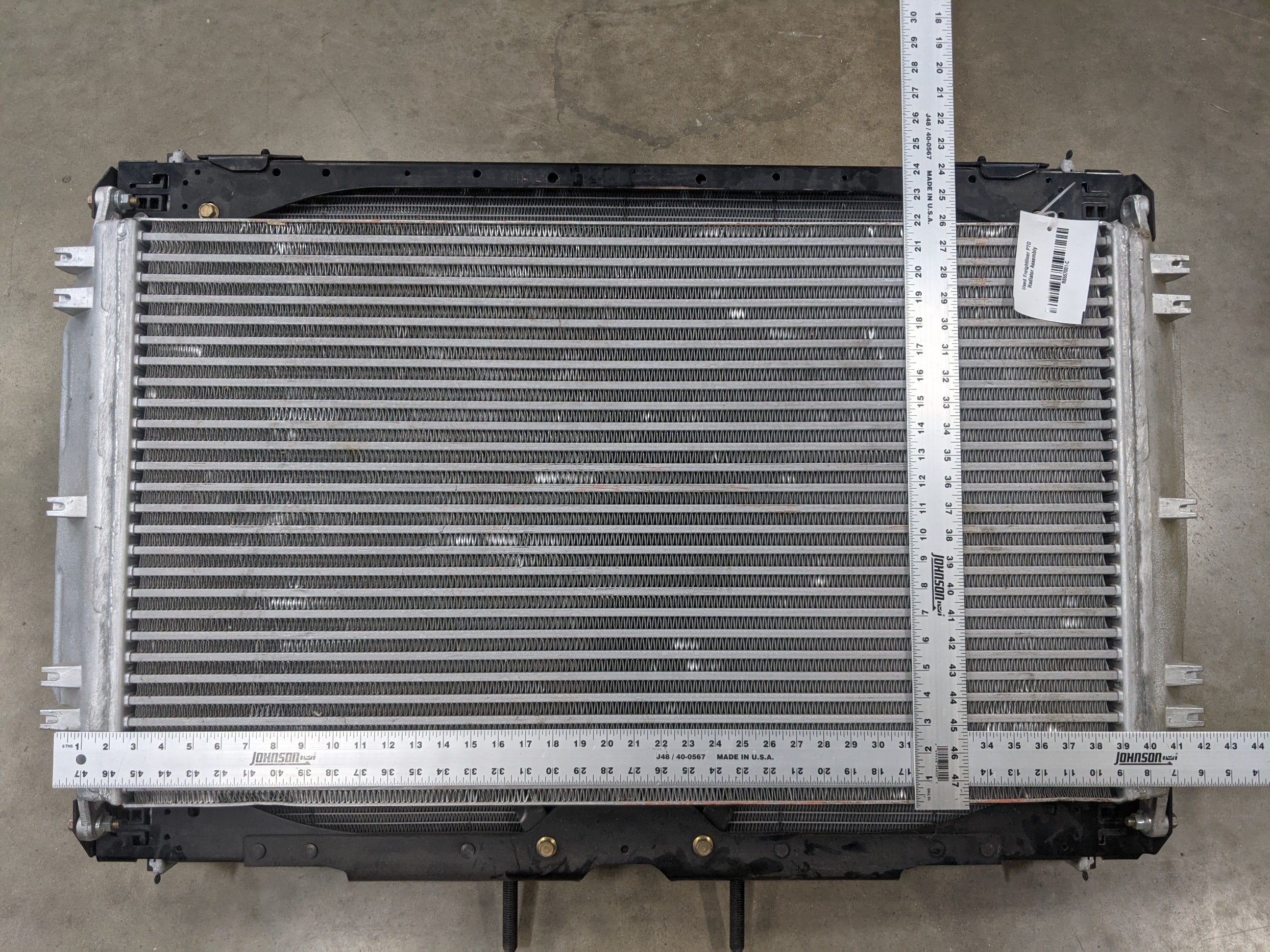 Used Freightliner PTO Radiator - R8557001 & CAC - R8572001 - P/N A05-25995-002 (8475833139516)