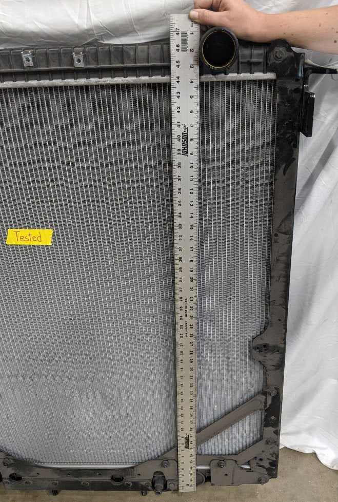 Freightliner / WST 41½" x 40¼" Radiator Assembly - P/N 3S0583640001 (8572769304892)