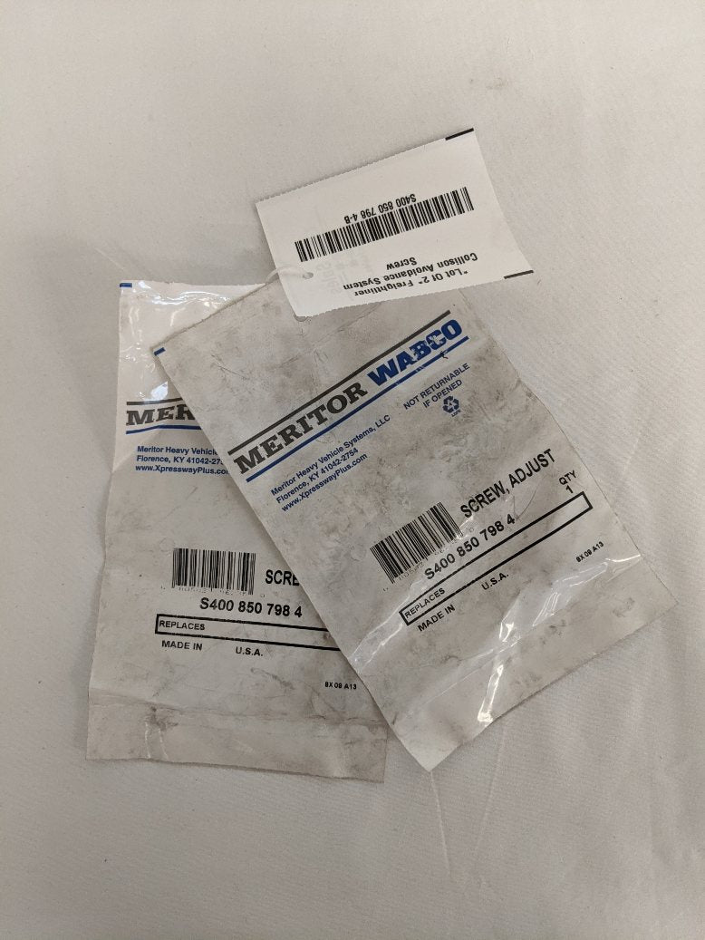 *Lot Of 2* Freightliner Collison Avoidance System Screw - P/N S400 850 798 4 (8509126213948)
