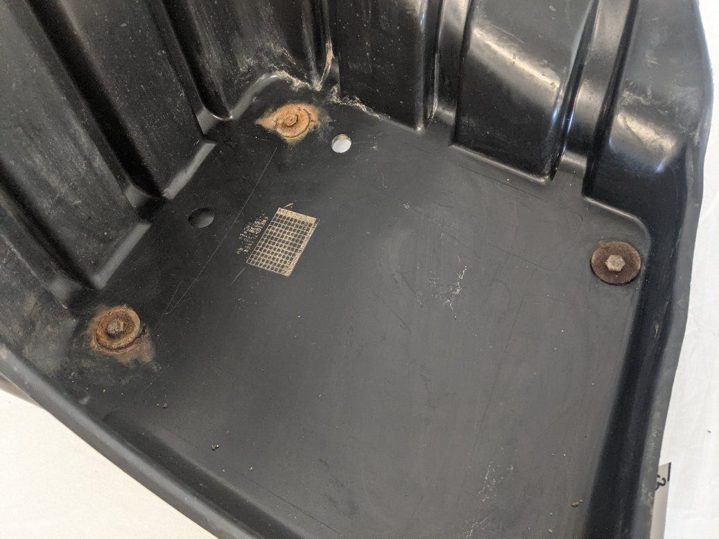 Used Freightliner RH Inner Hood Mounted Fender - P/N 17-15238-001 (8553988030780)
