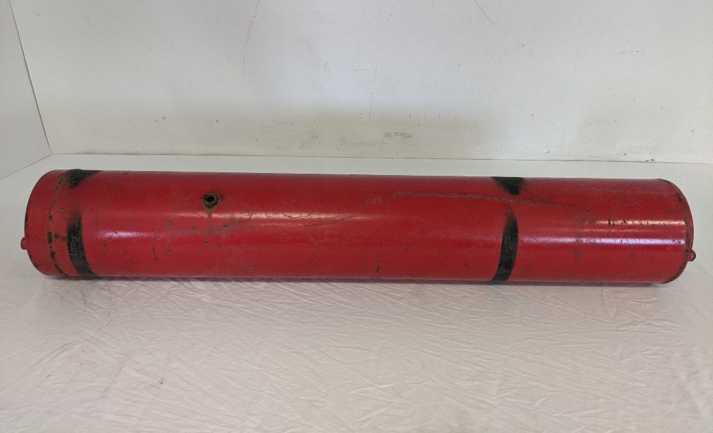 Used Freightliner 53½" 3200 Steel Air Tank - P/N 5005313 (8665982173500)