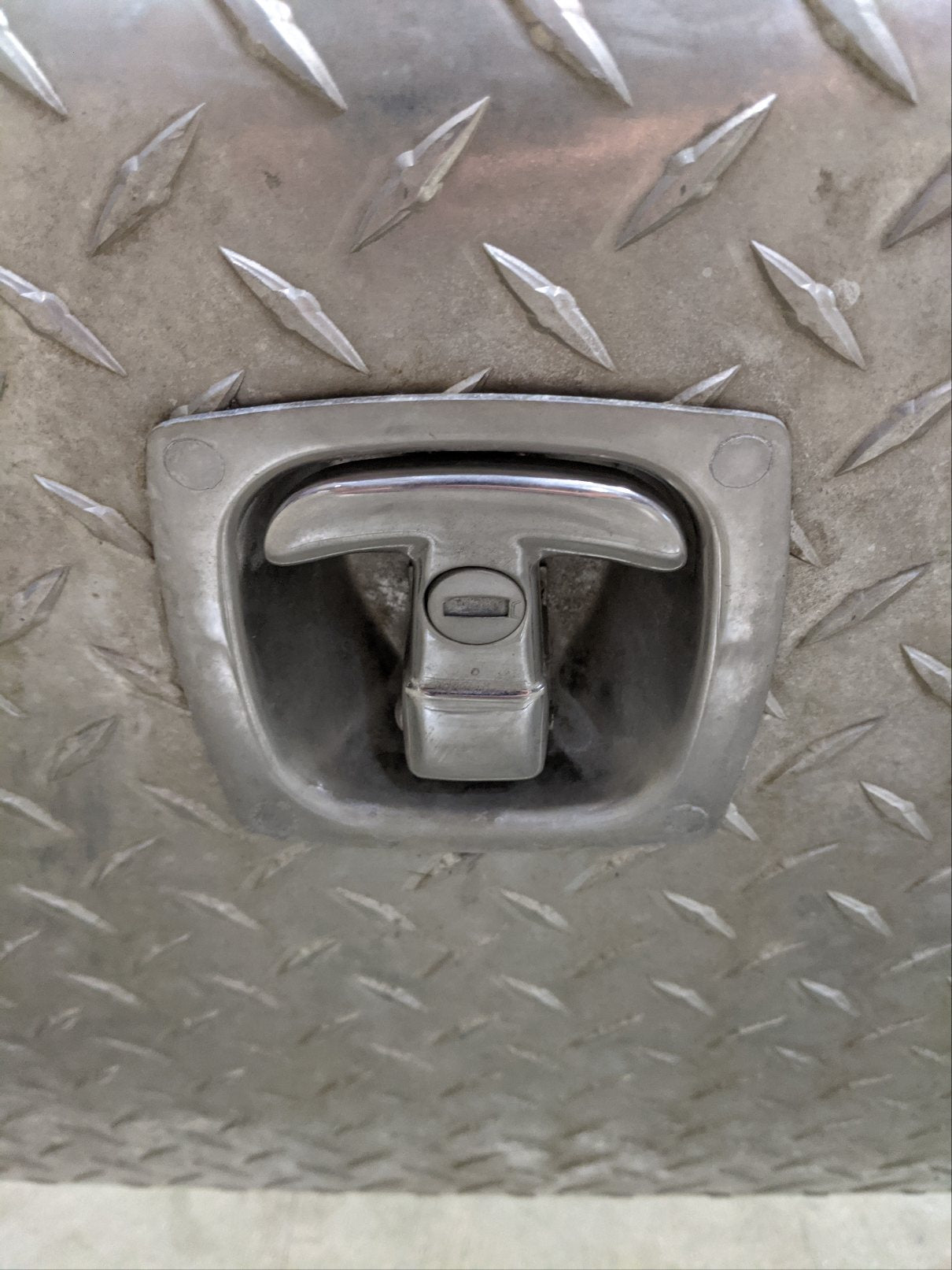 *No Steps* FTL 40" Dimond Plate Battery/Tool Box Cover - P/N A06-88242-004 (8752385196348)
