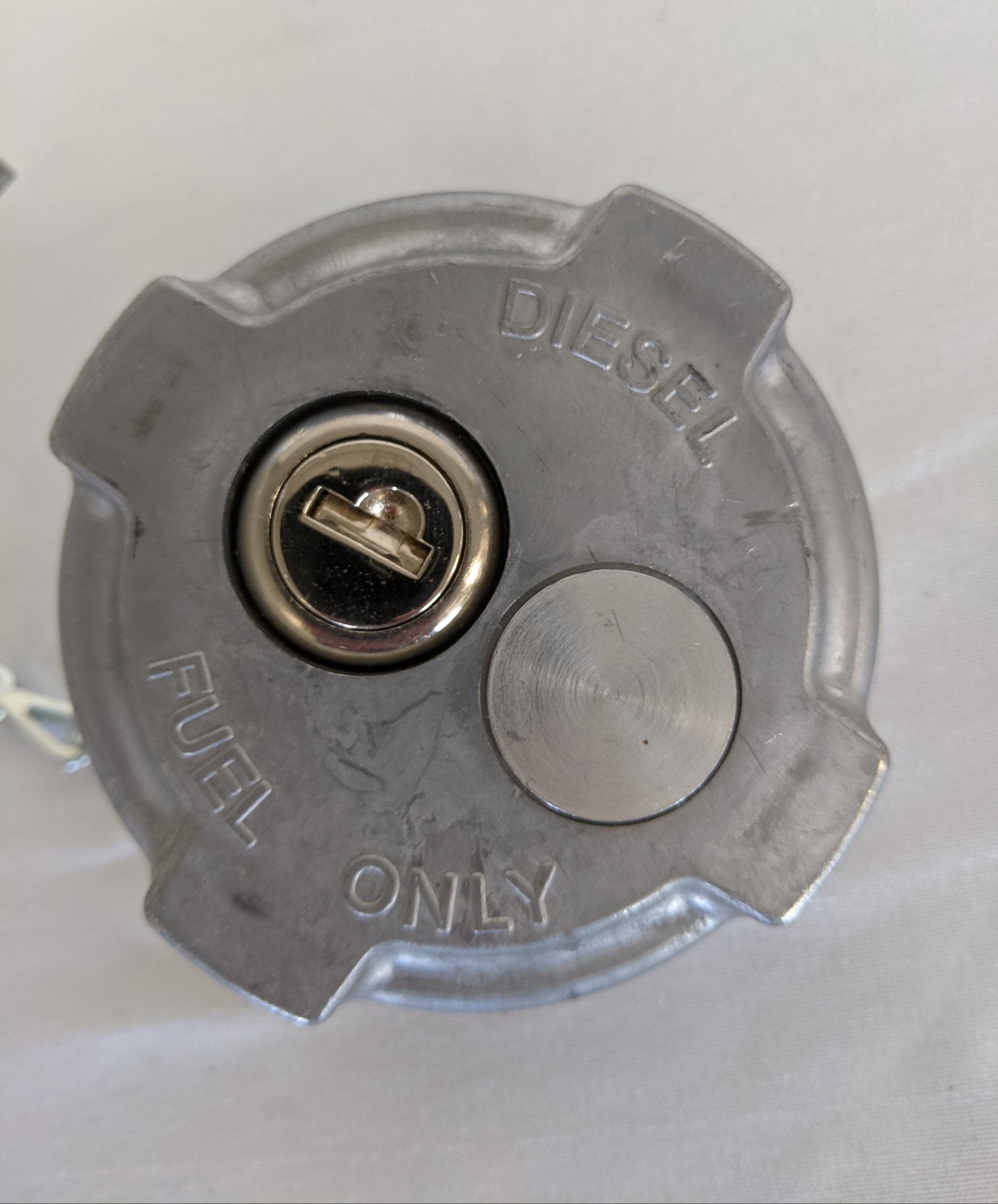 Freightliner Plain 2 Diesel Fuel Tank Locking Cap - P/N 03-34467-003 (8753589780796)